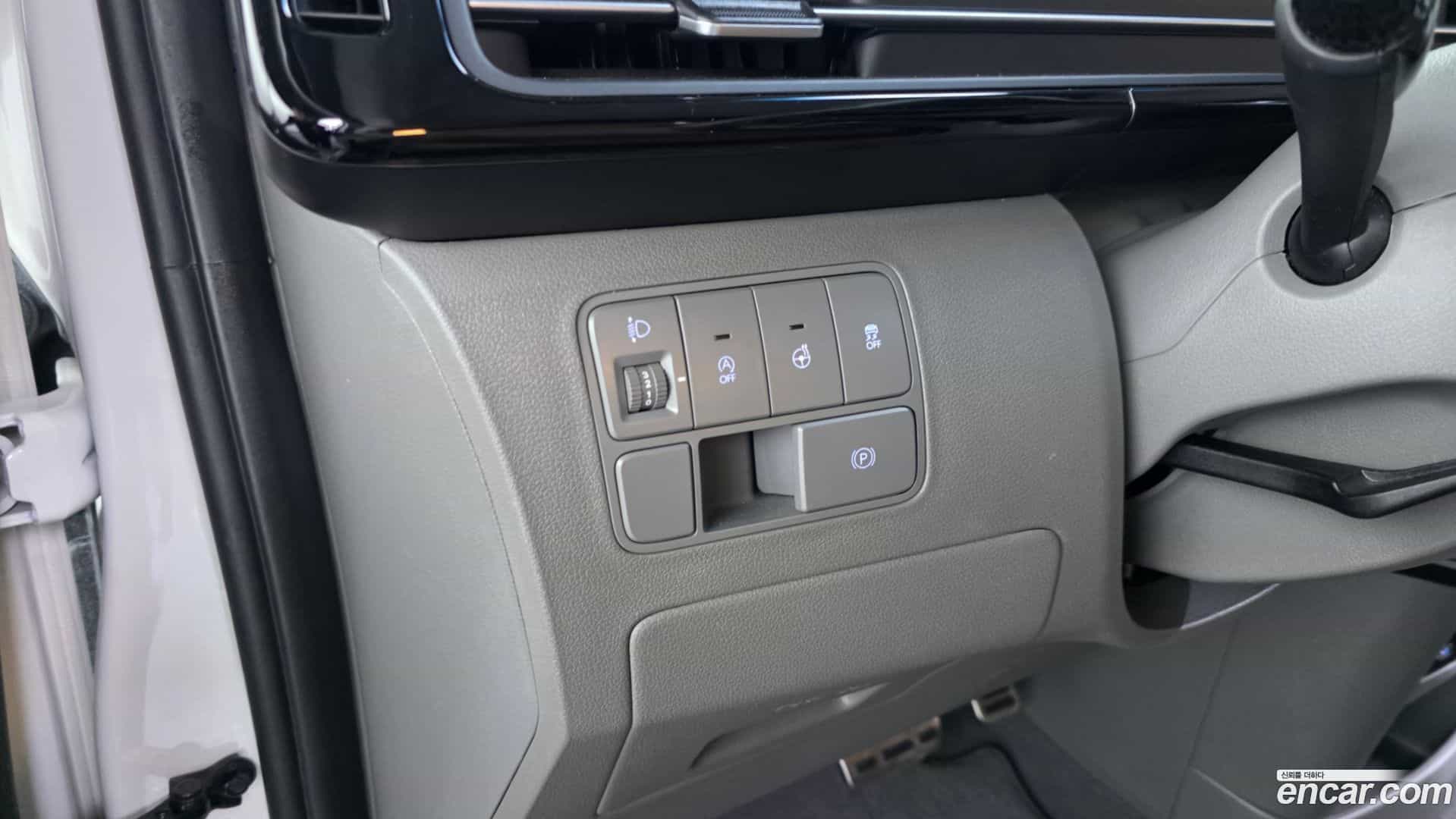 Staria Hyundai 2024.3-OPTION-042