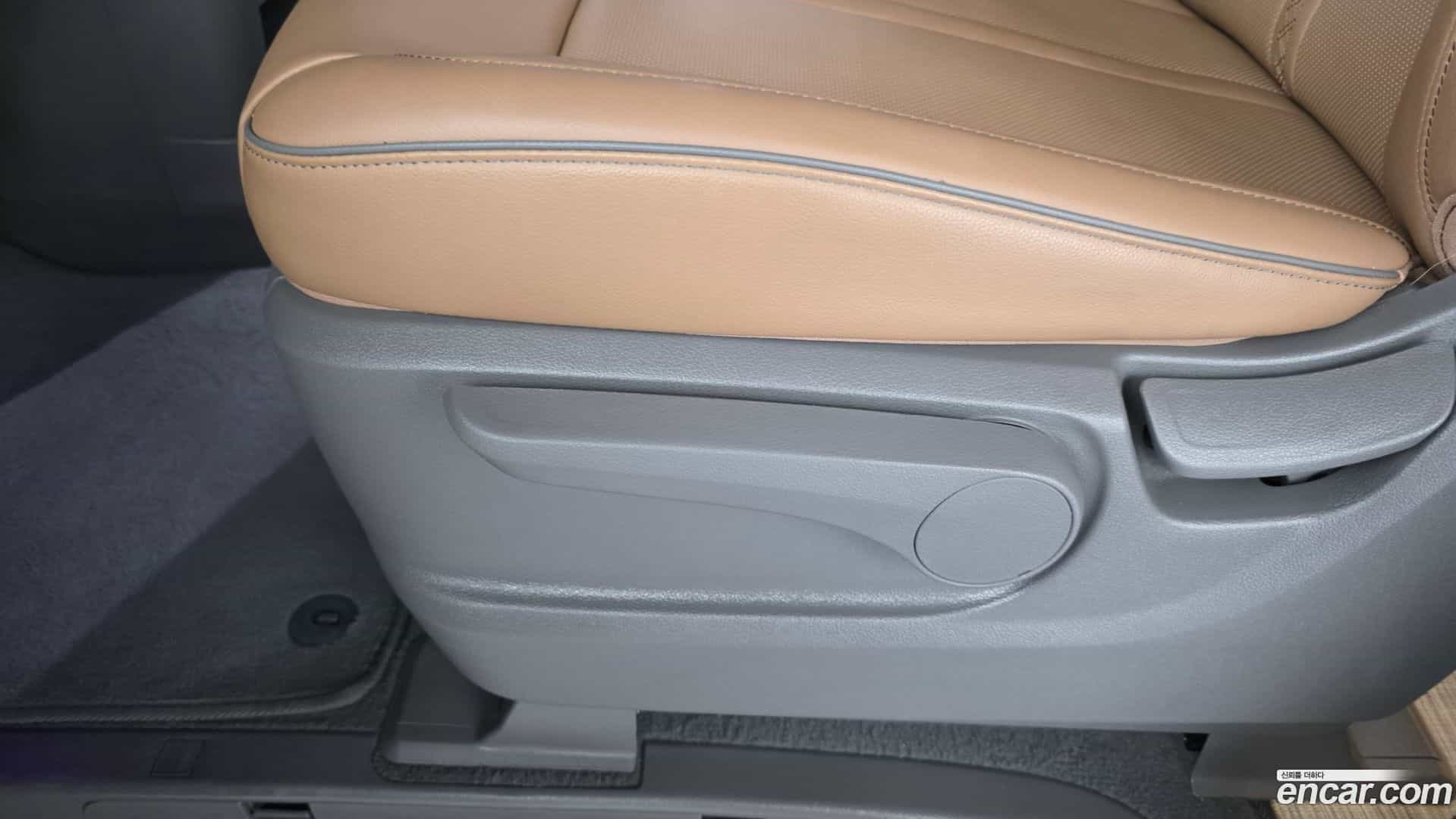 Staria Hyundai 2024.3-OPTION-044