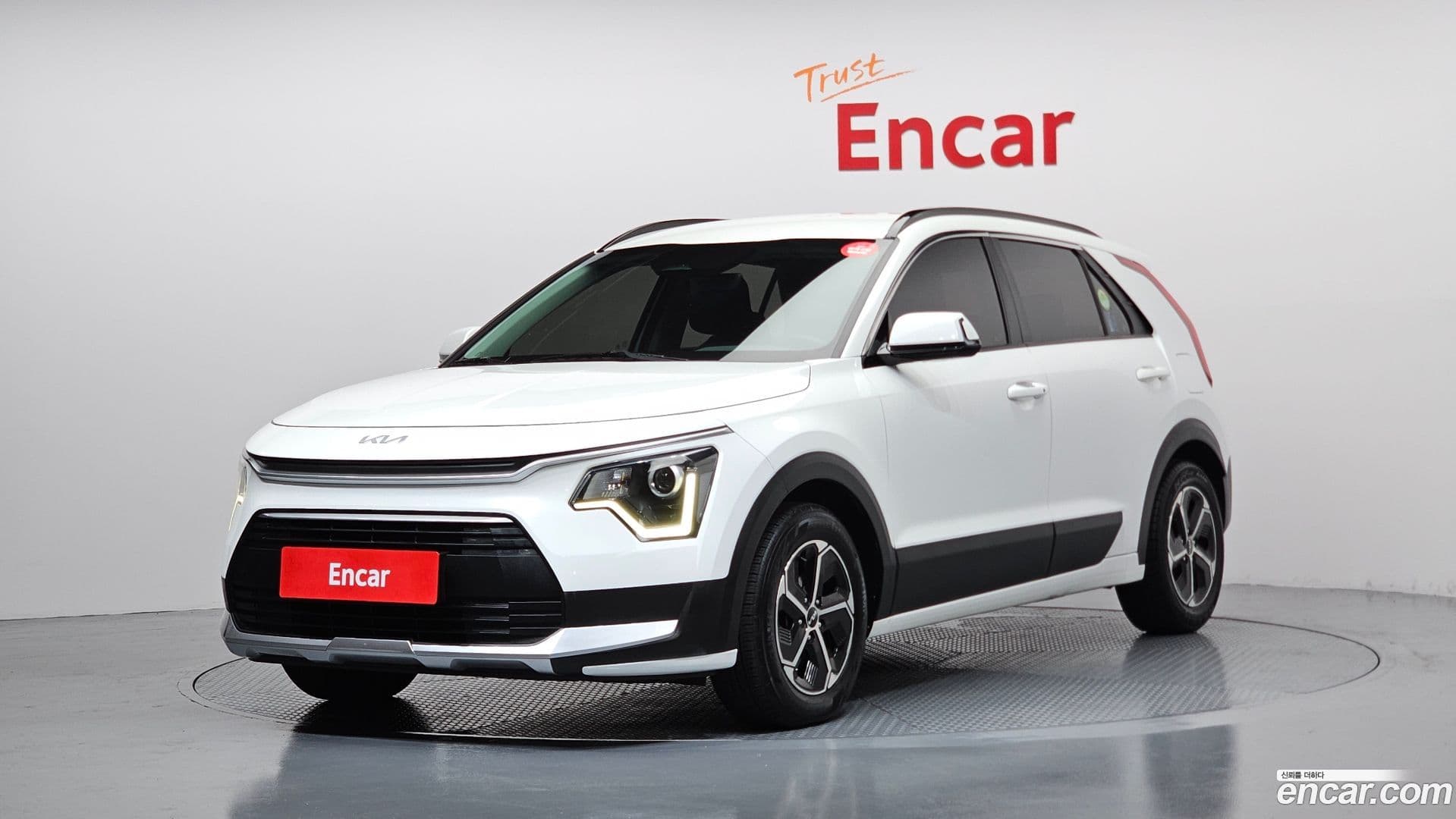 Main__Slider__Photo:Niro Kia 2022.3-0