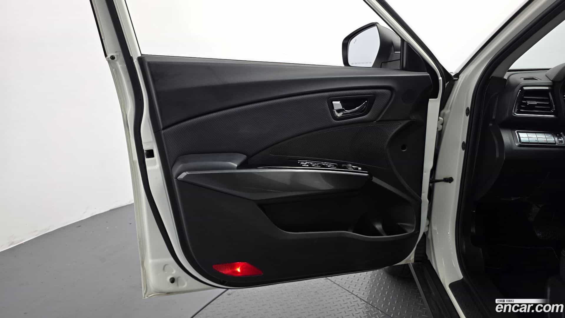 TIBOLI KG Mobility 2022.6-INNER-034