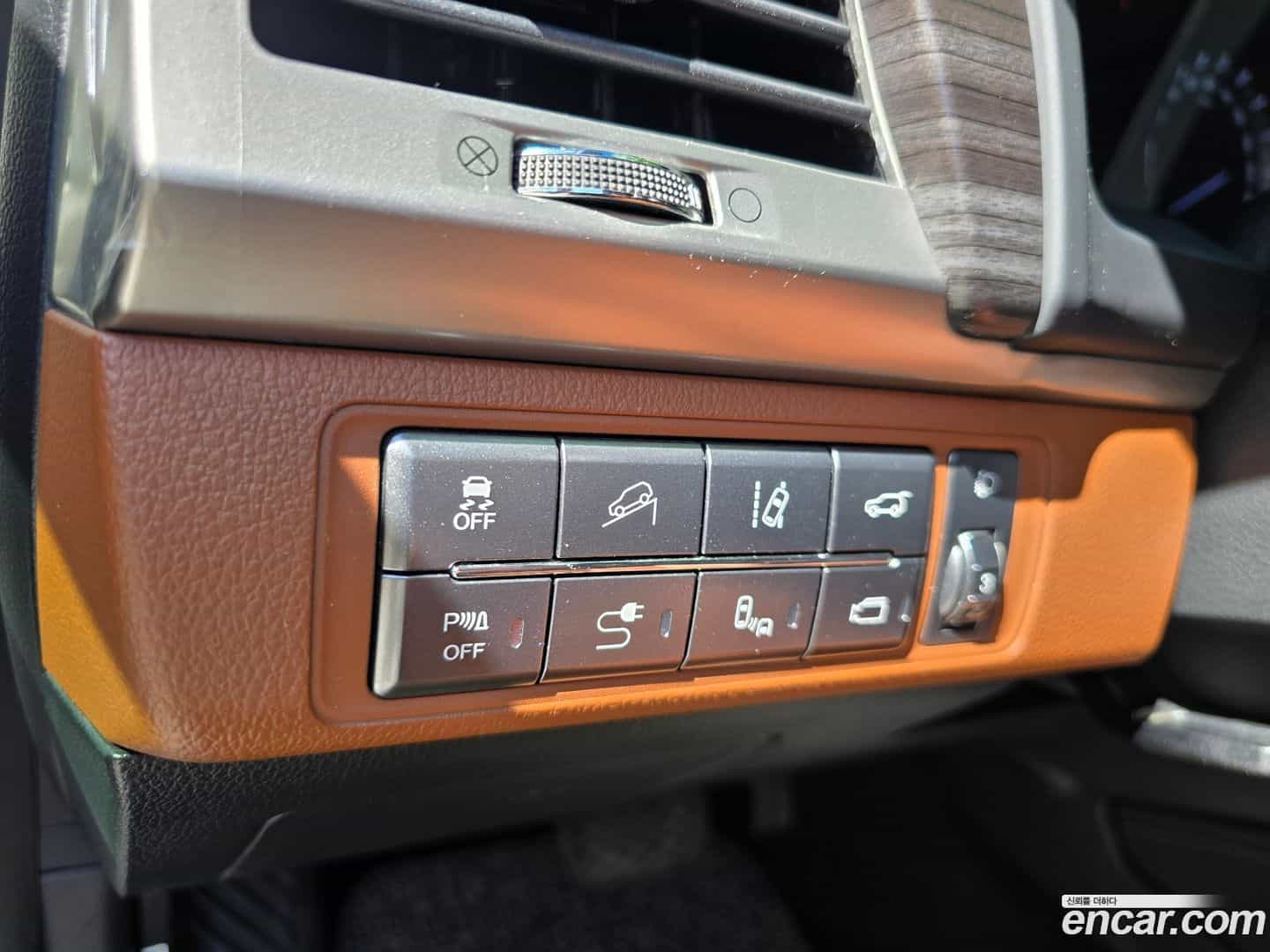 Rexton KG Mobility 2017.7-OPTION-016