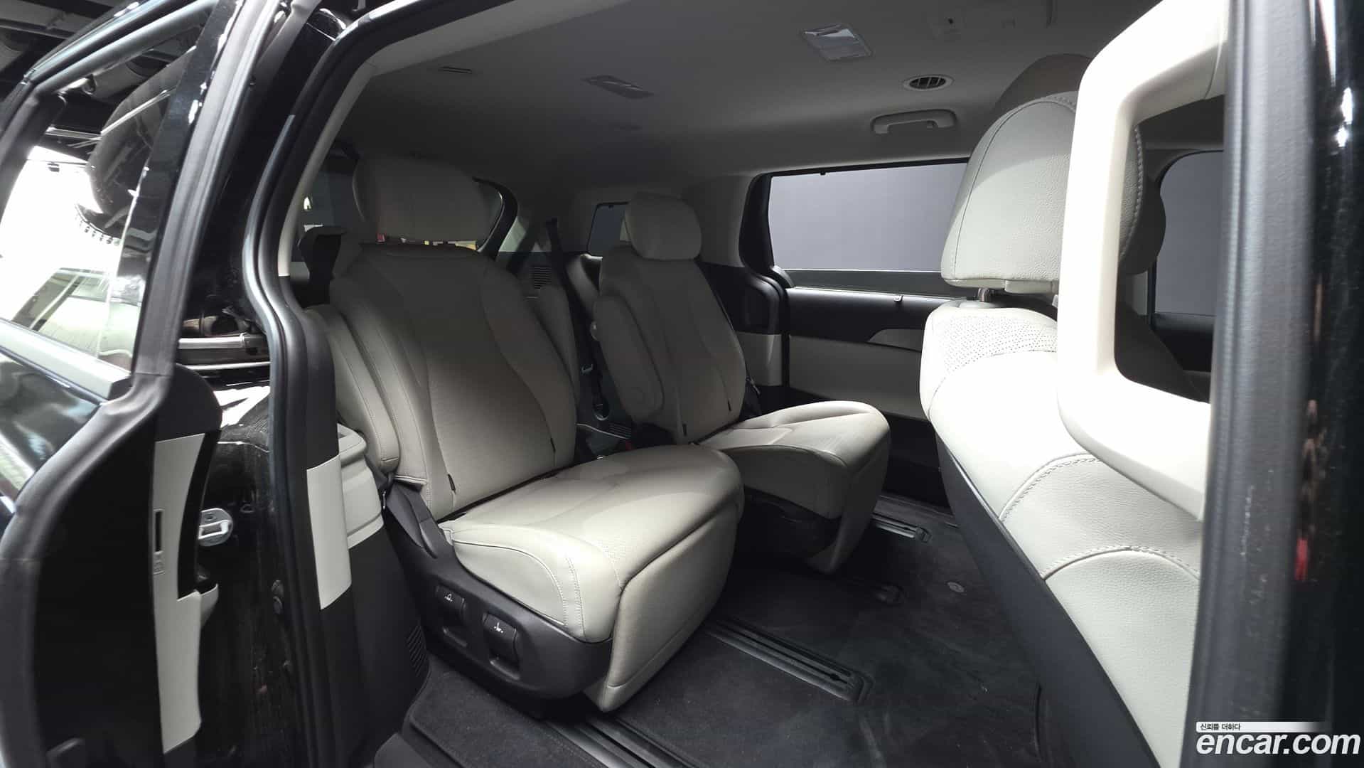 Canival Kia 2023.4-OPTION-016