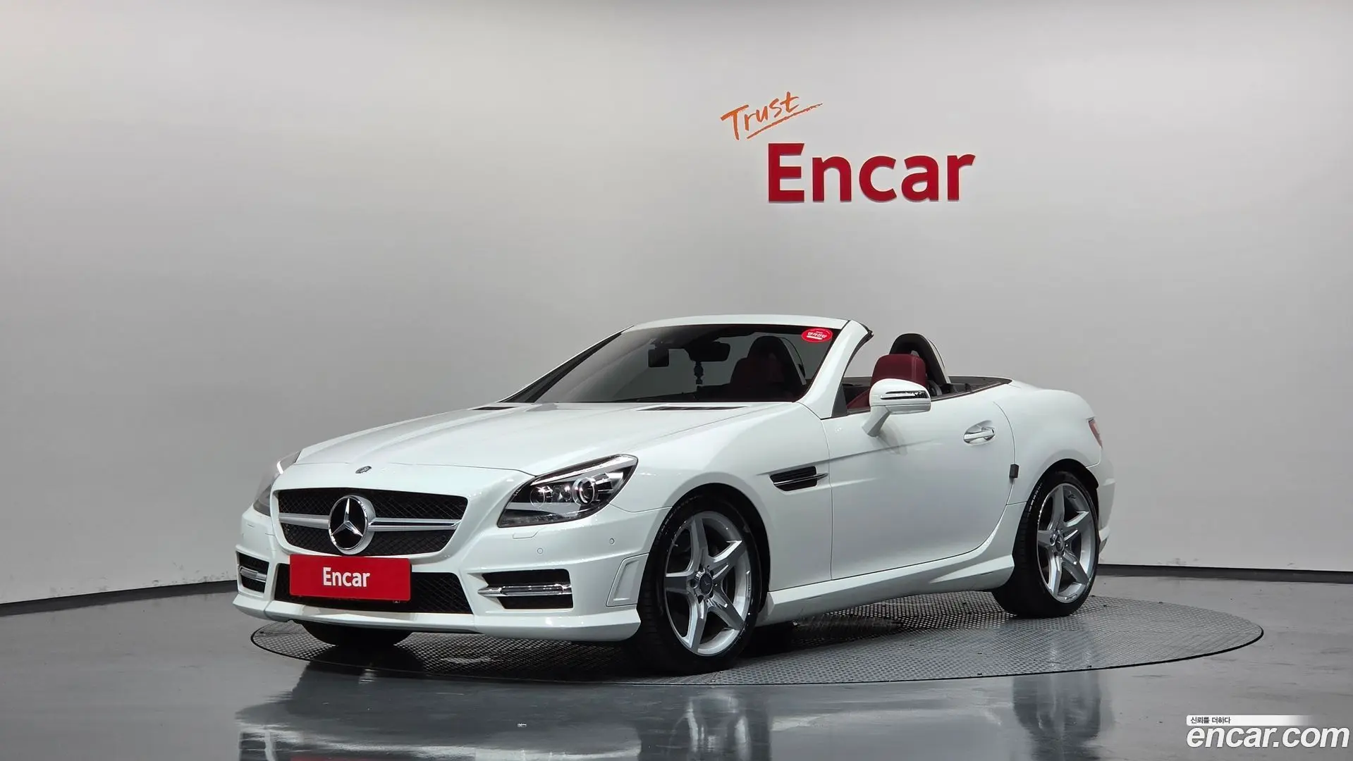 Main__Slider__Photo:SLK-Class Mercedes-Benz 2015.11-0