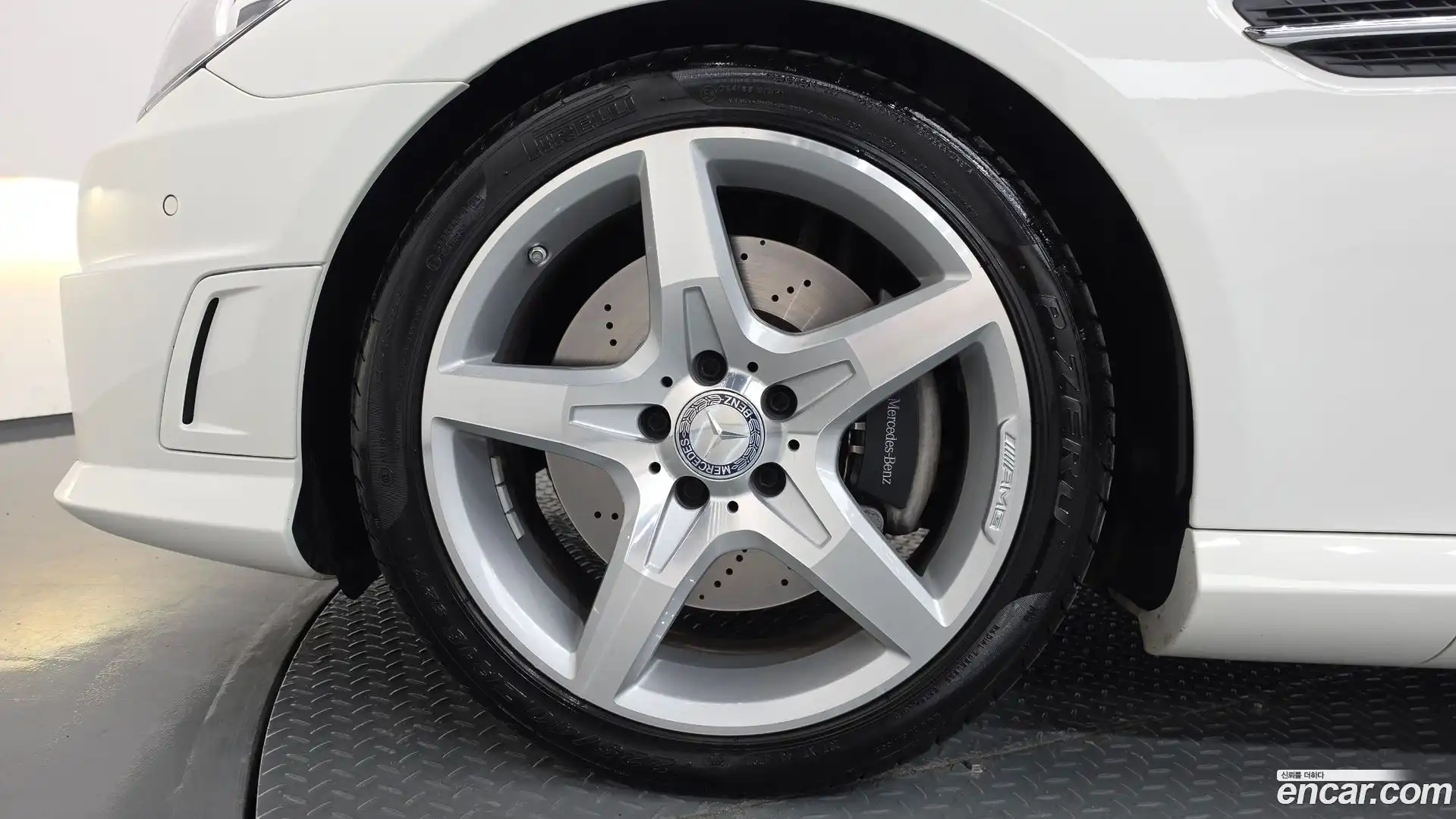 SLK-Class Mercedes-Benz 2015.11-OUTER-005
