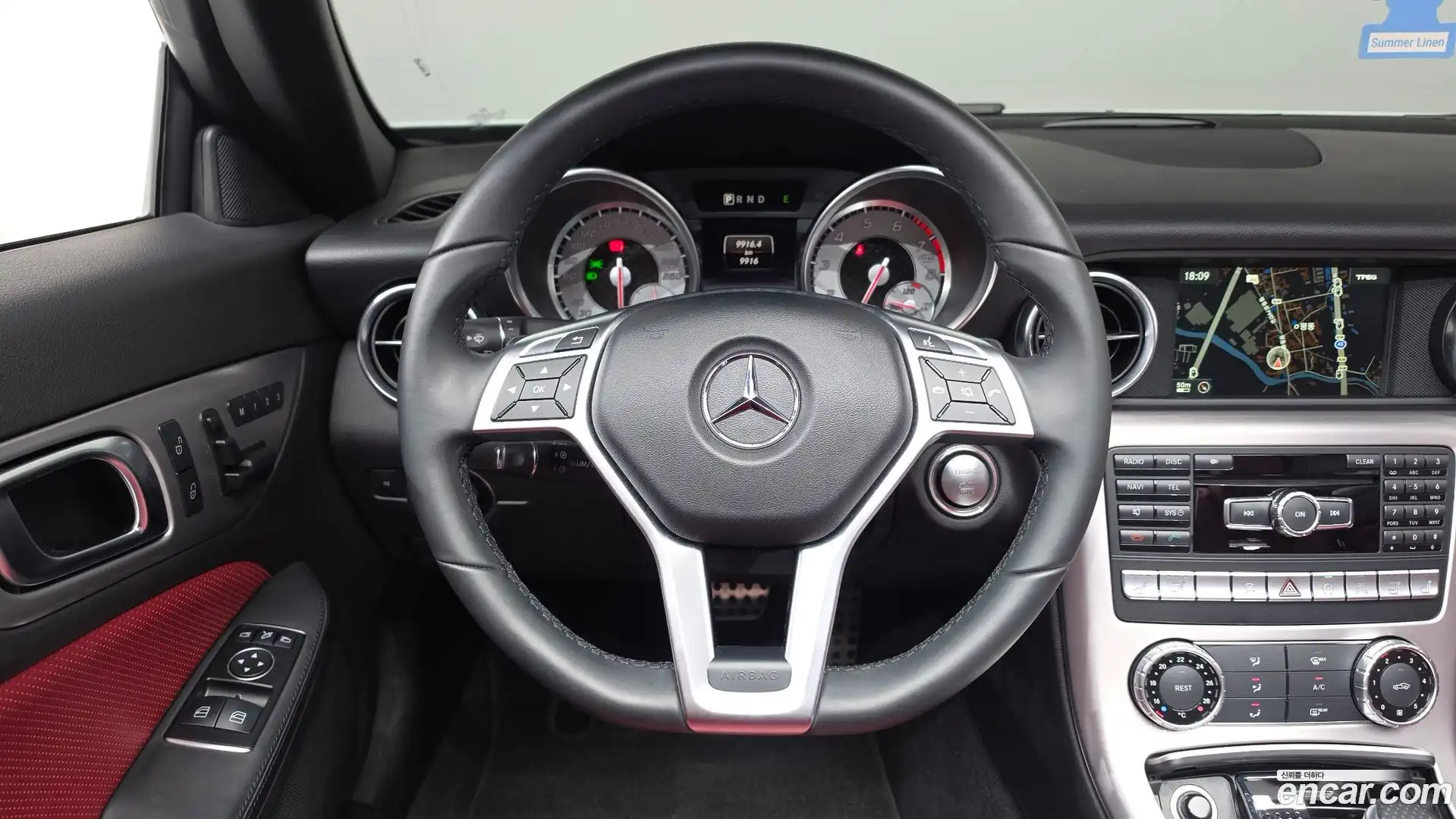 SLK-Class Mercedes-Benz 2015.11-OPTION-016