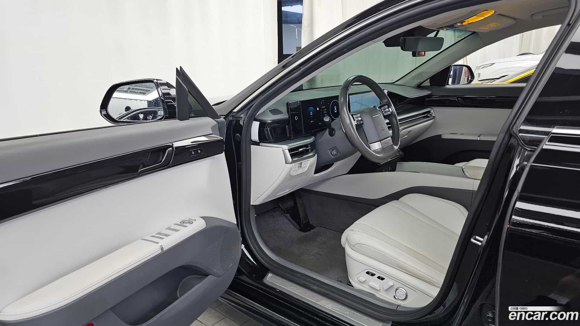 Grandeur Hyundai 2023.1-INNER-010