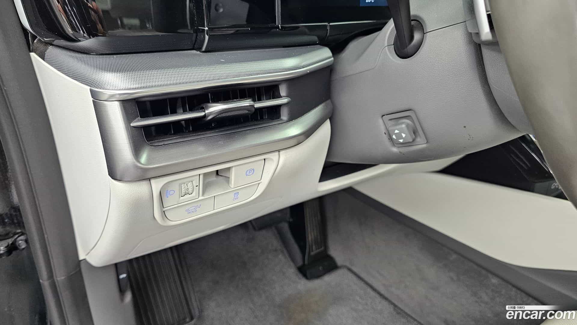 Grandeur Hyundai 2023.1-OPTION-020