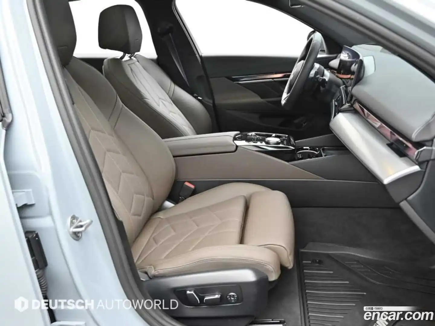 5-Series BMW 2025.11-INNER-010