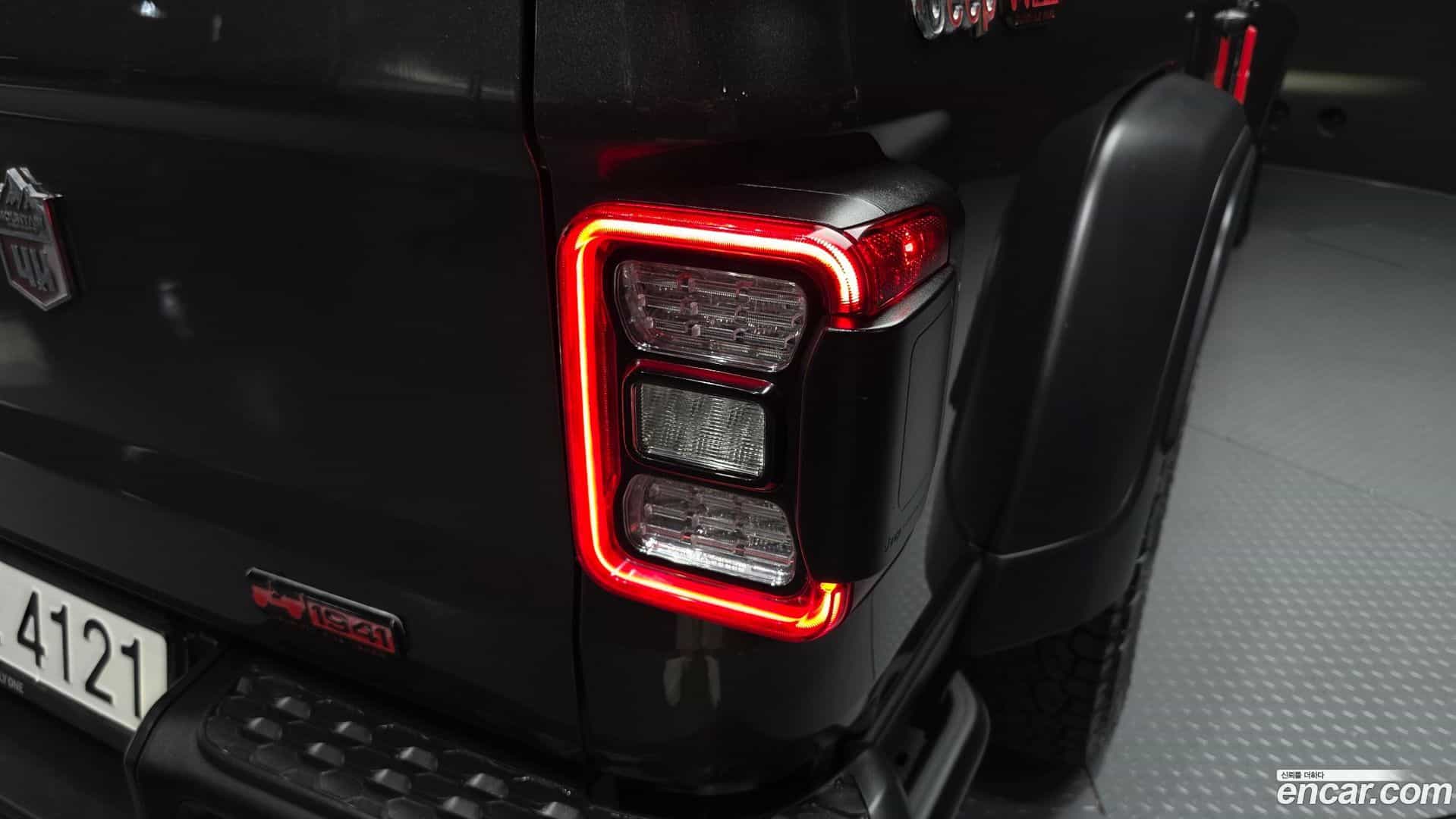 Gladiator Jeep 2022.11-OUTER-033