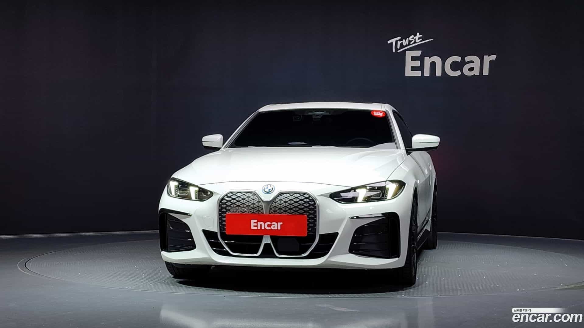 i4 BMW 2025.7-OUTER-003