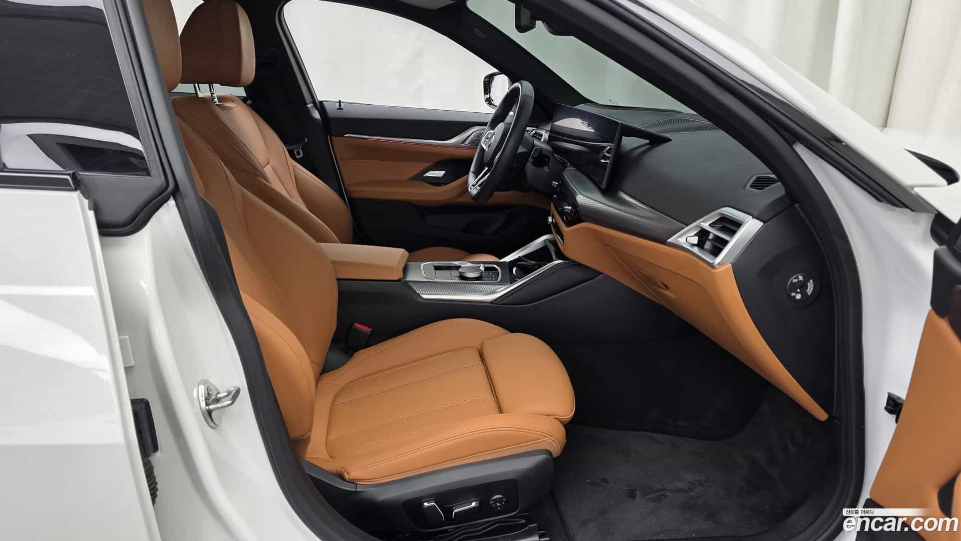 i4 BMW 2025.7-INNER-036