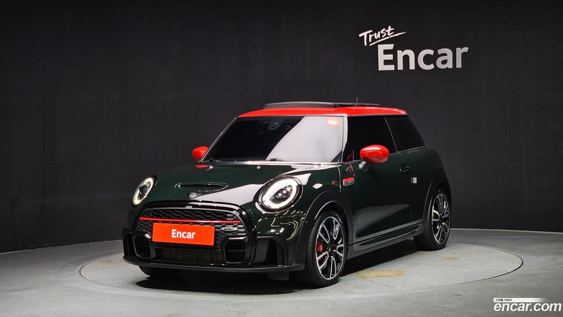 Main__Slider__Photo:Cooper Mini 2021.6-0