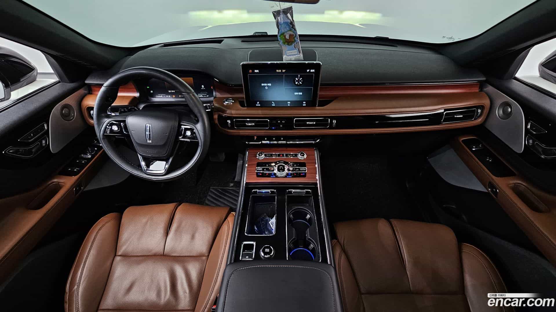 Aviator Lincoln 2021.4-INNER-007