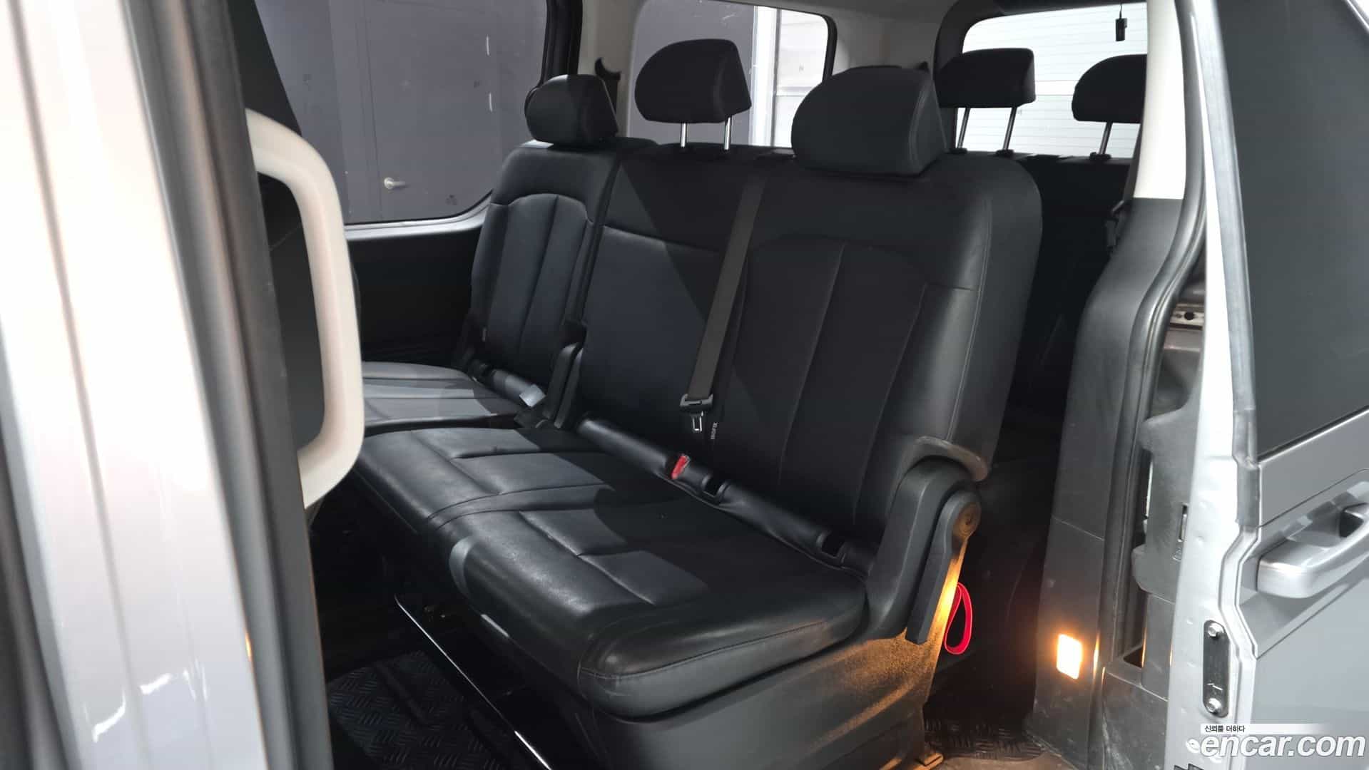 Staria Hyundai 2024.0-OPTION-016