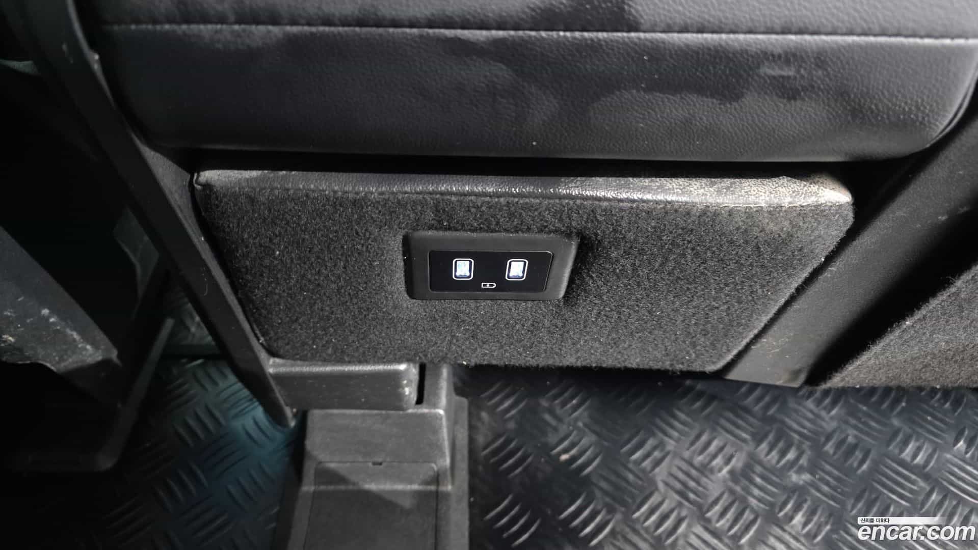 Staria Hyundai 2024.0-OPTION-022