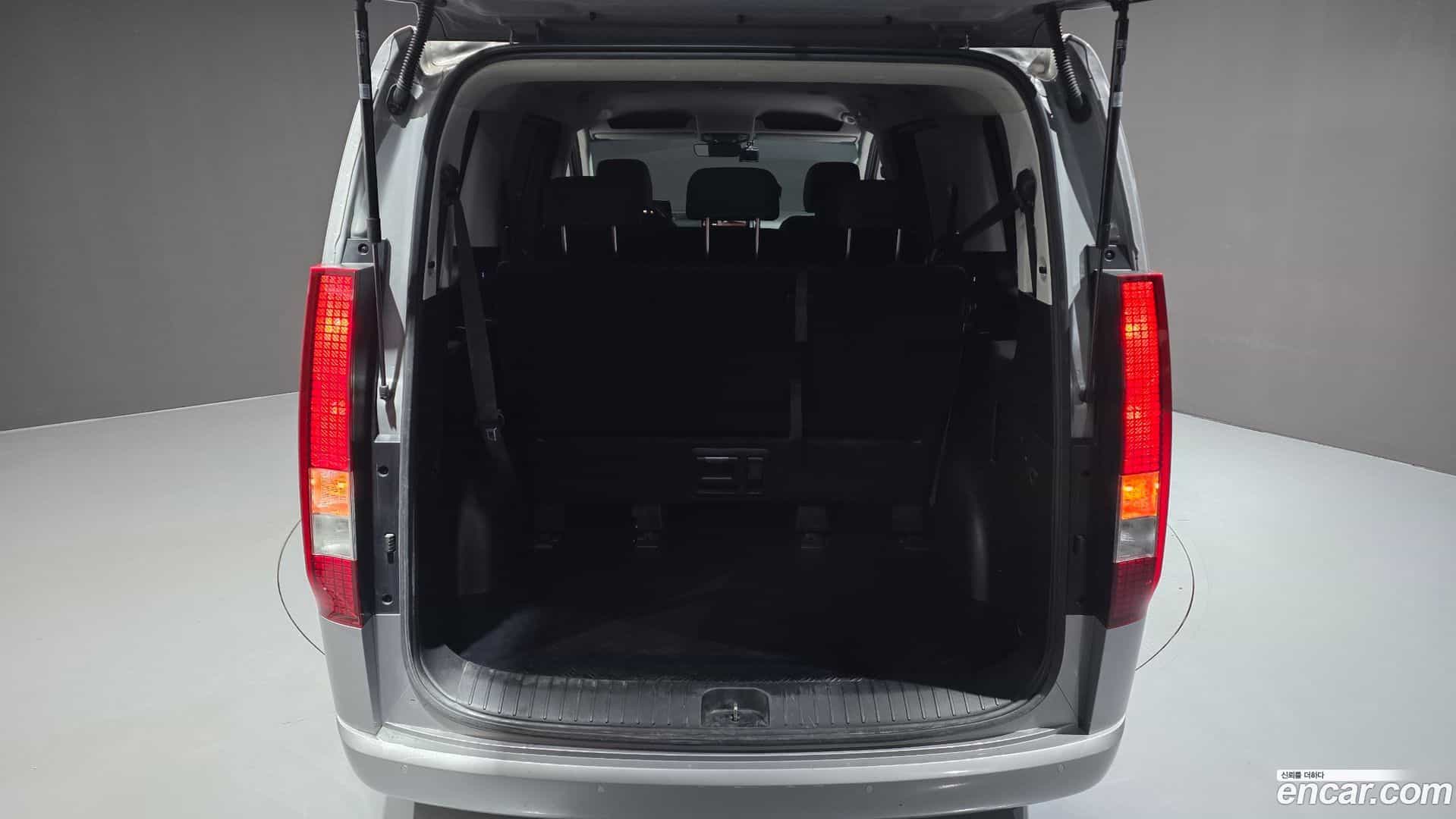 Staria Hyundai 2024.0-OPTION-024