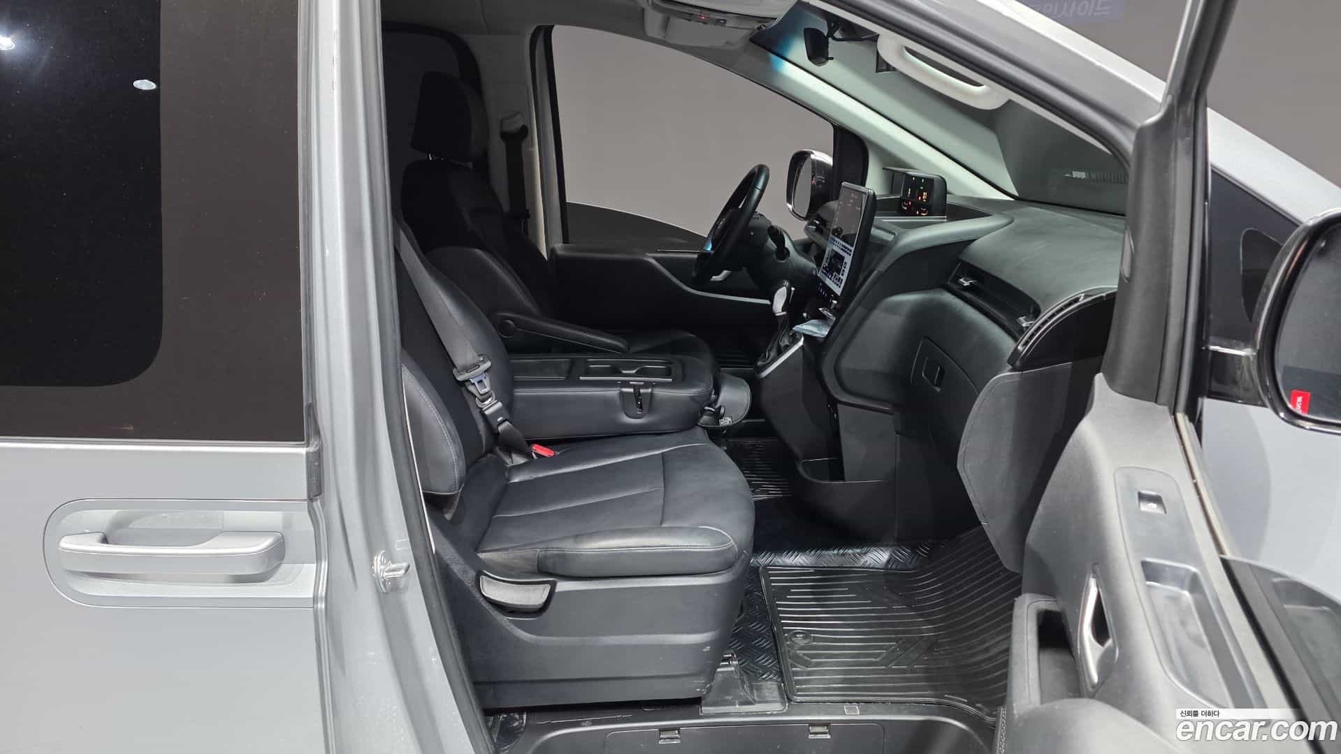 Staria Hyundai 2024.0-INNER-036