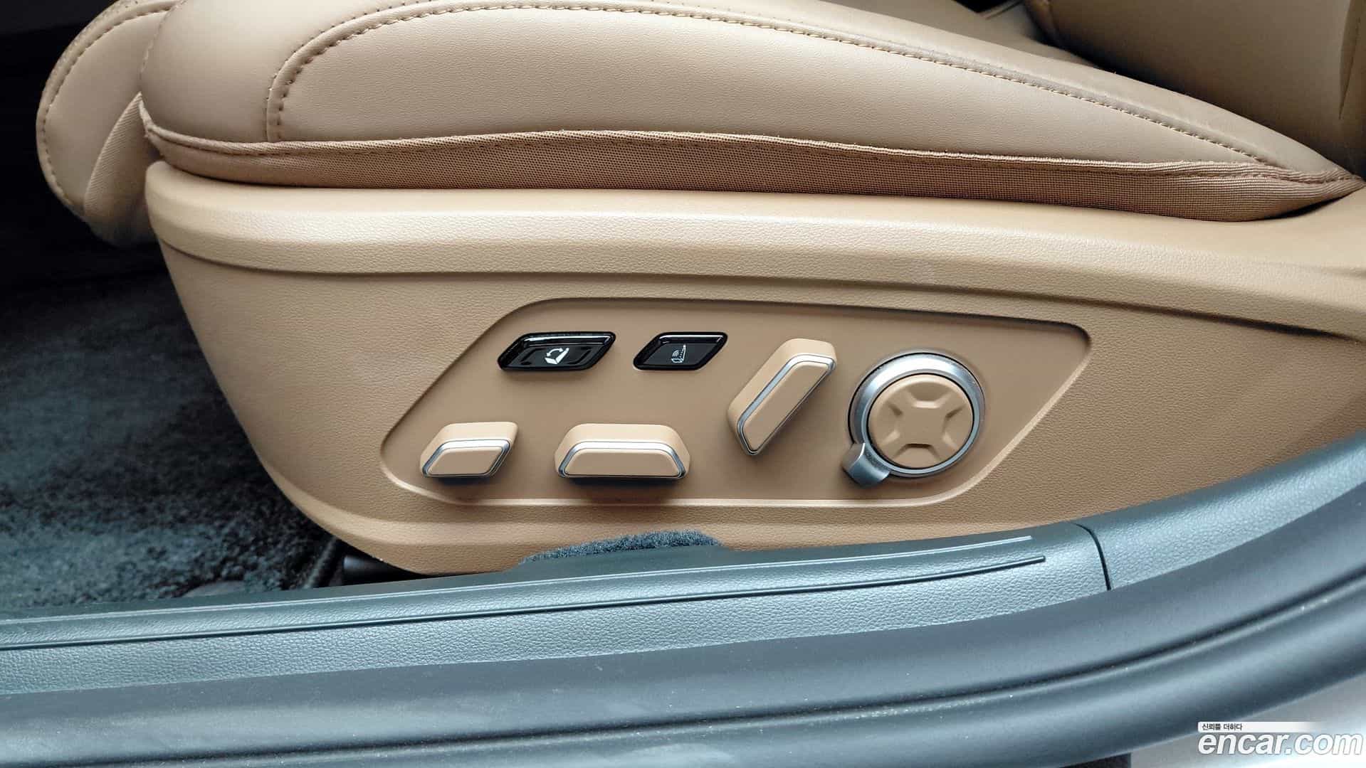 Grandeur Hyundai 2023.5-OPTION-044
