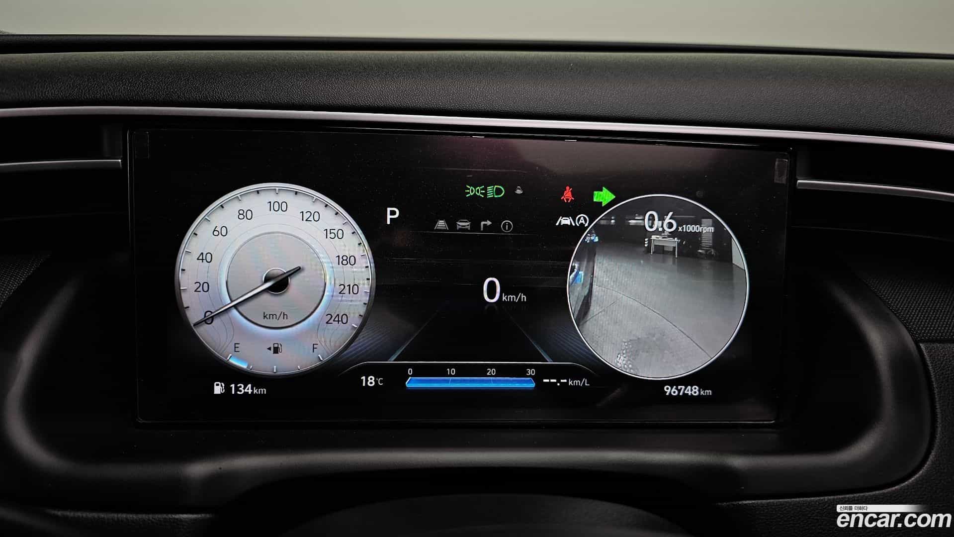 Tucson Hyundai 2022.2-INNER-008