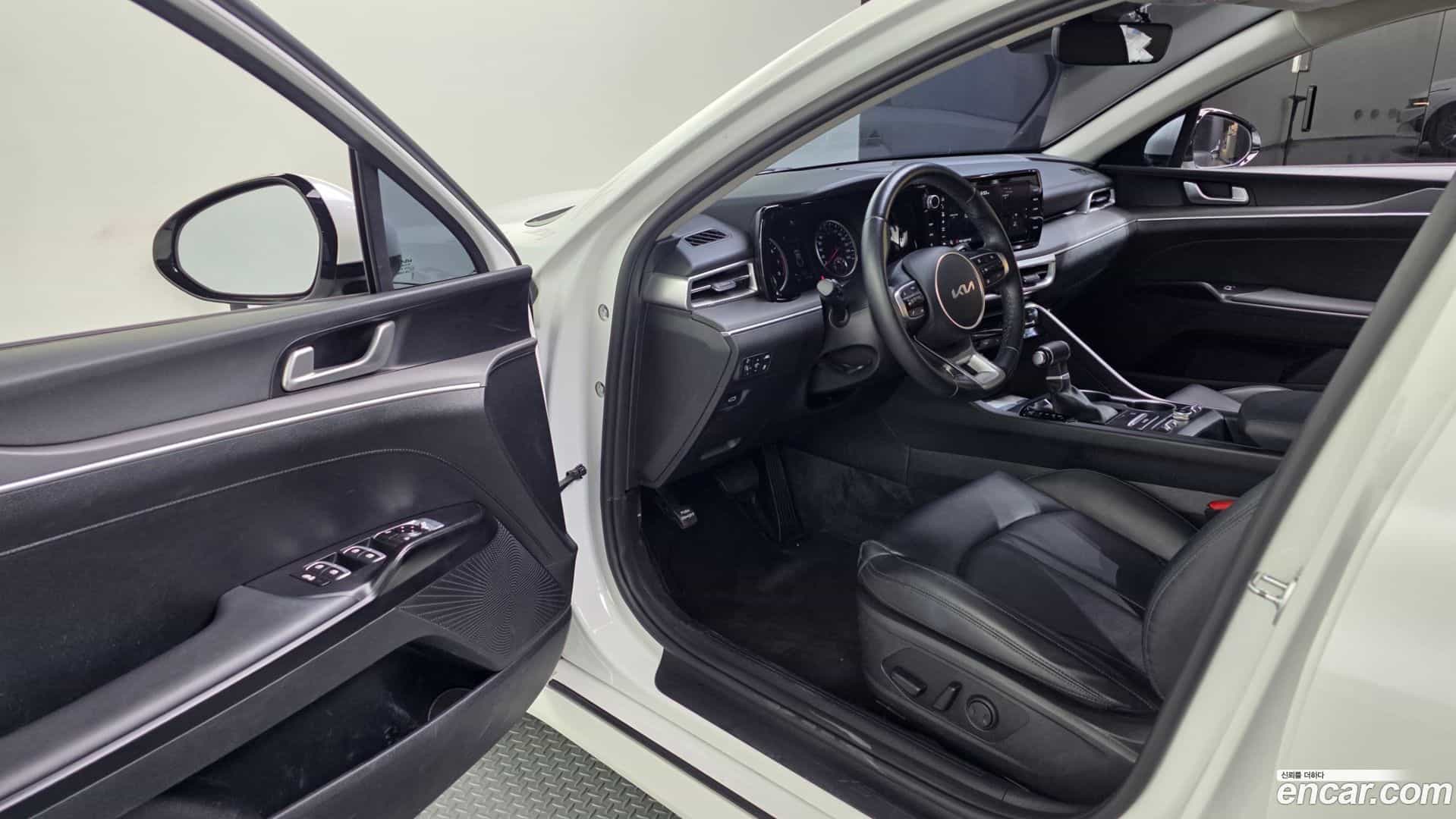 K5 Kia 2023.3-INNER-010