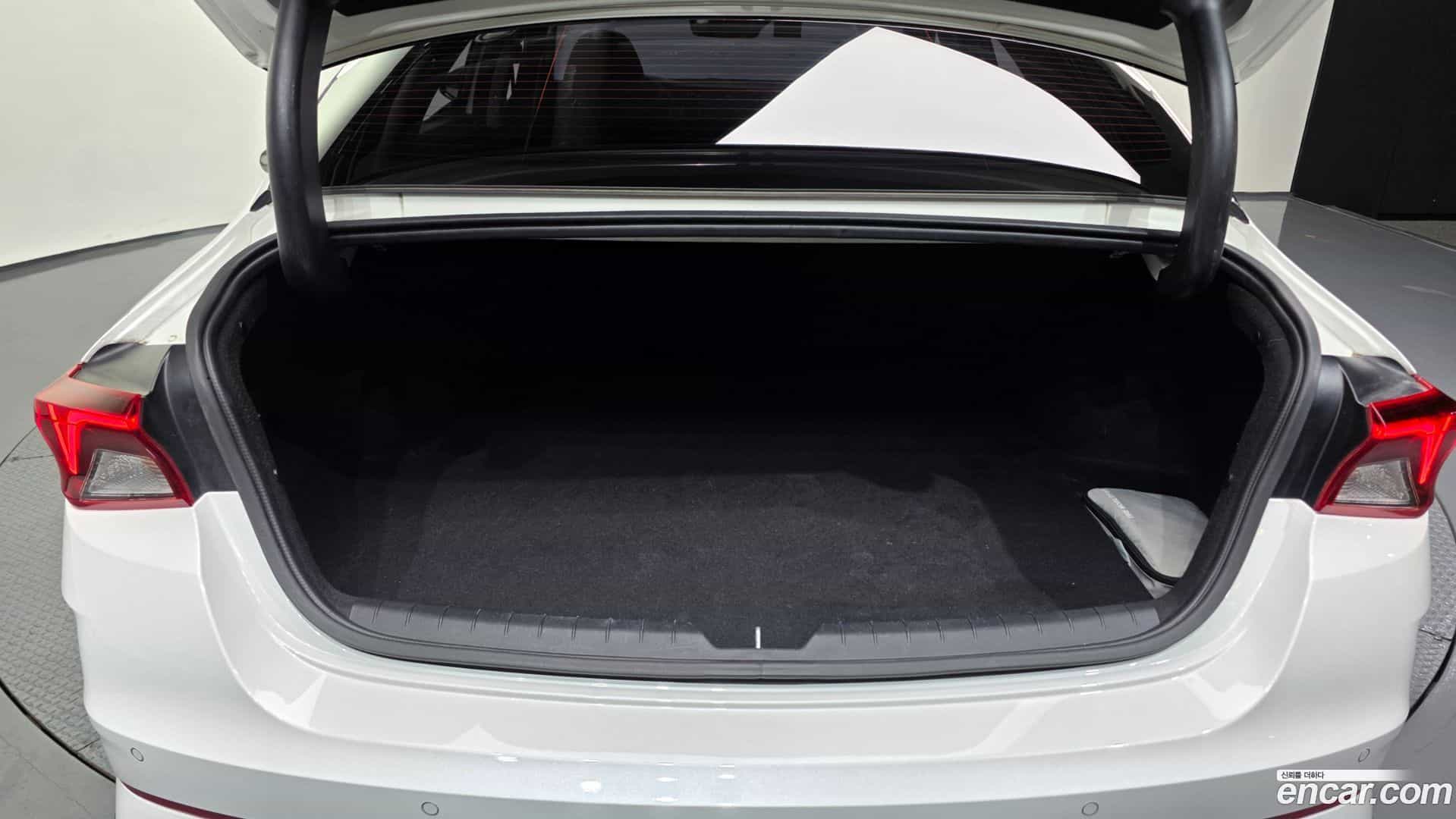 K5 Kia 2023.3-OPTION-024