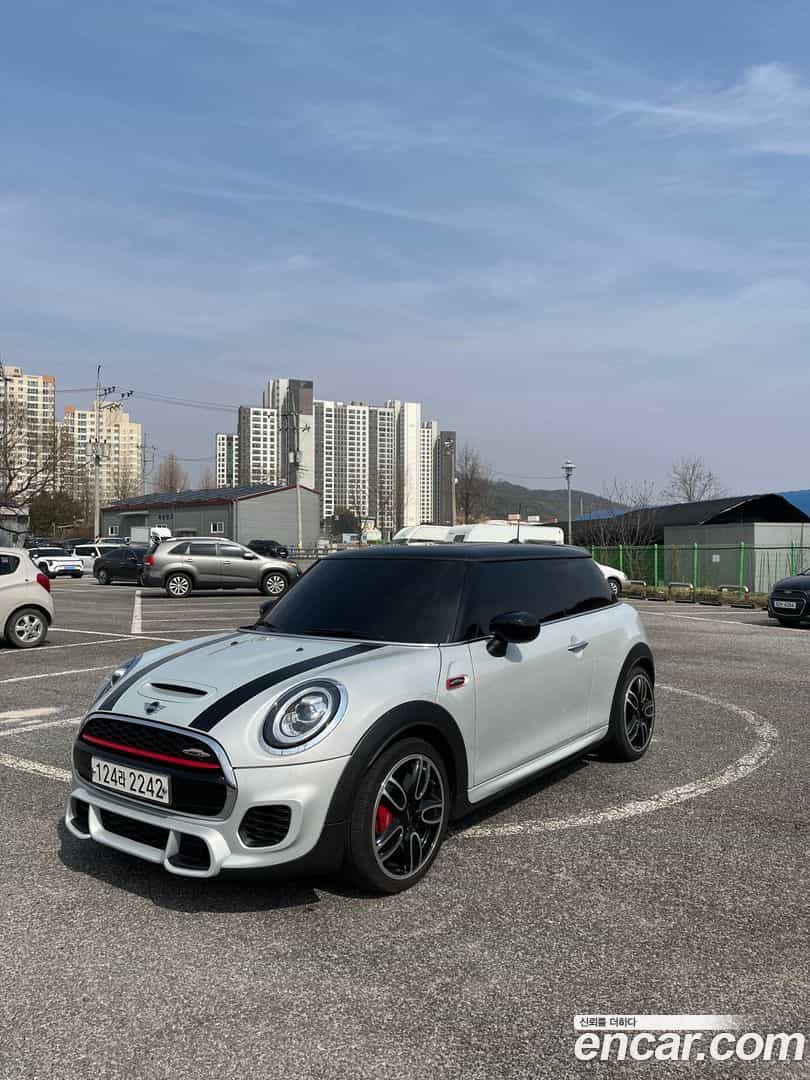 Cooper Mini 2020.10-OUTER-001
