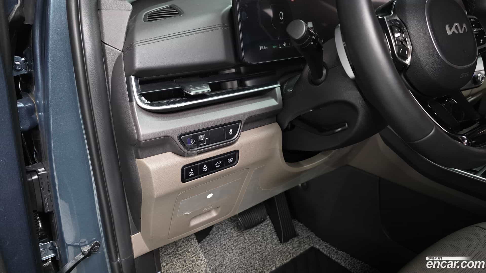 Canival Kia 2024.8-OPTION-017