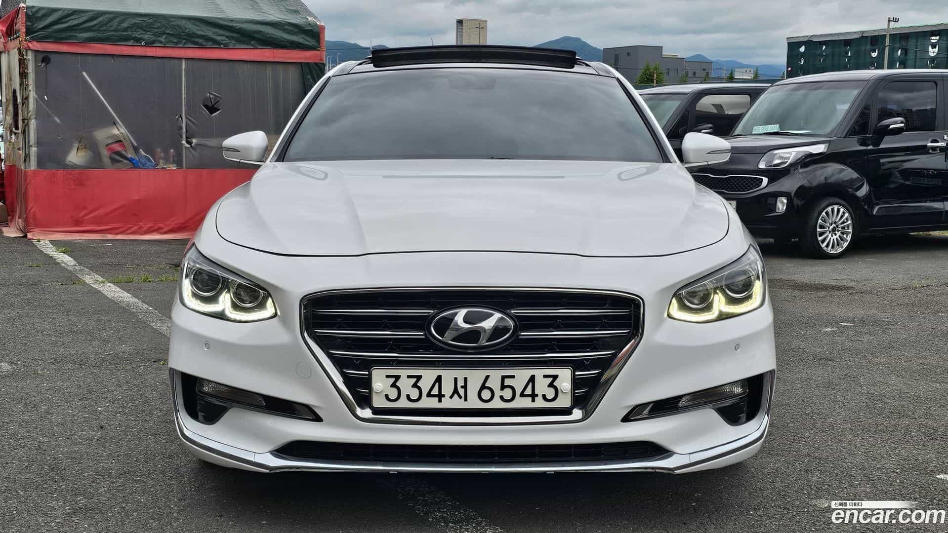 Grandeur Hyundai 2018.1-OUTER-003