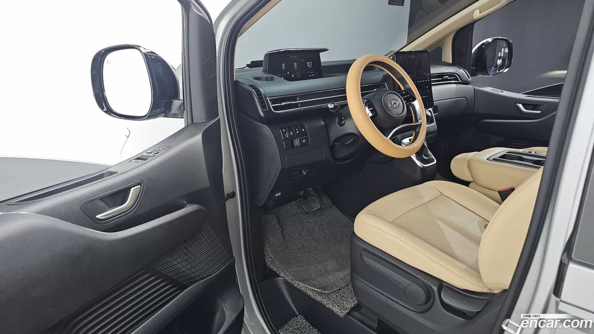 Staria Hyundai 2021.4-OPTION-015