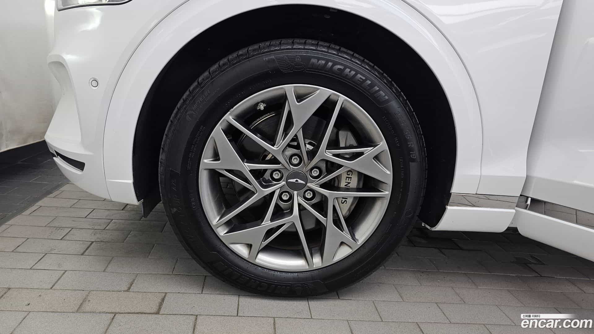 GV70 Genesis 2024.0-OUTER-005