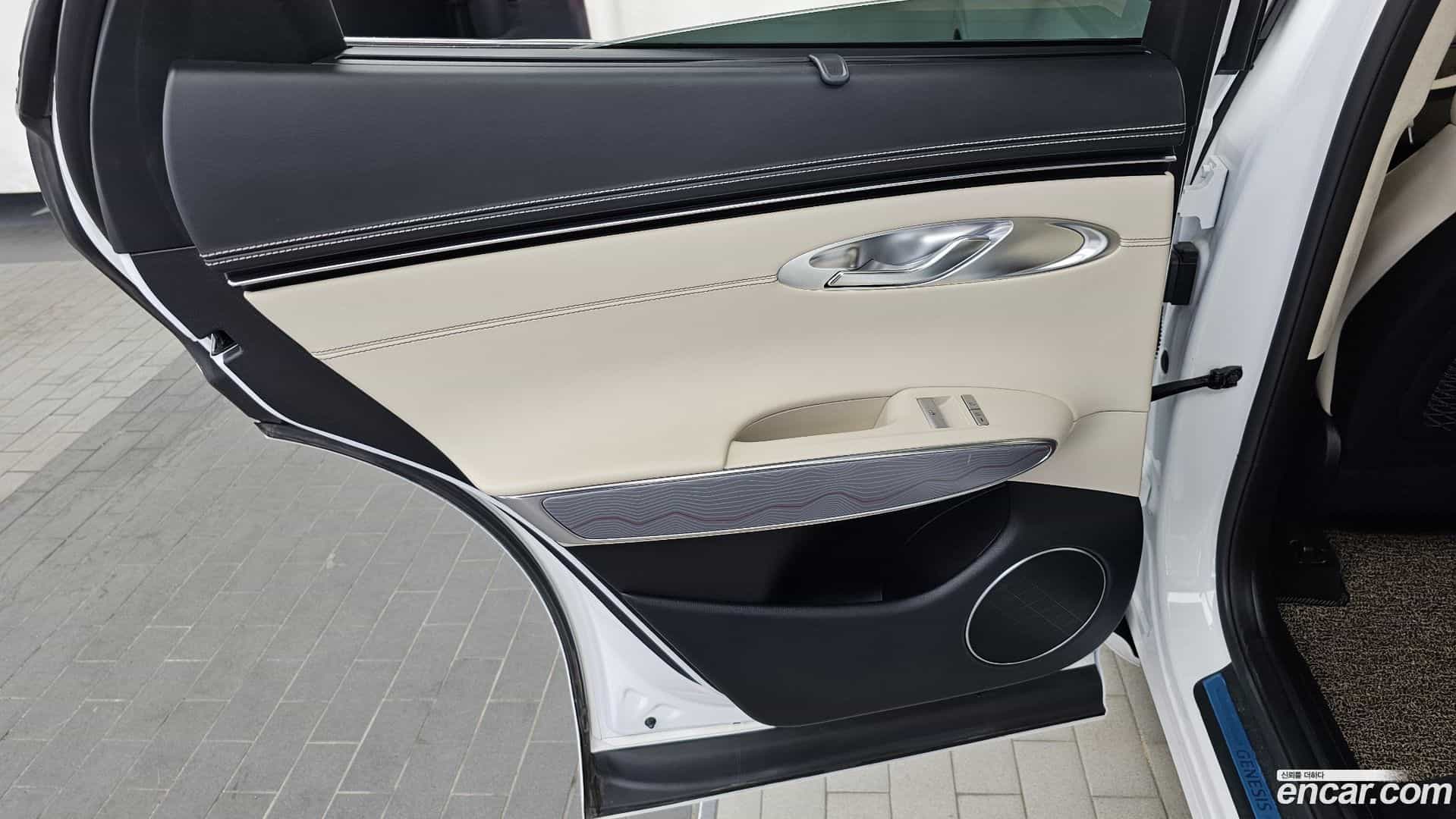 GV70 Genesis 2024.0-INNER-035