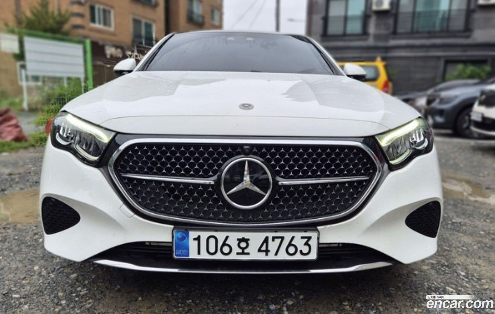 Main__Slider__Photo:E-Class Mercedes-Benz 2024.11-0
