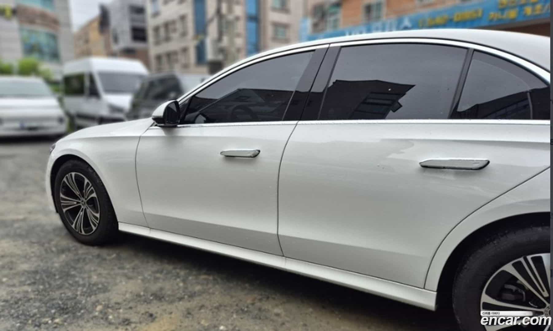 E-Class Mercedes-Benz 2024.11-INNER-007