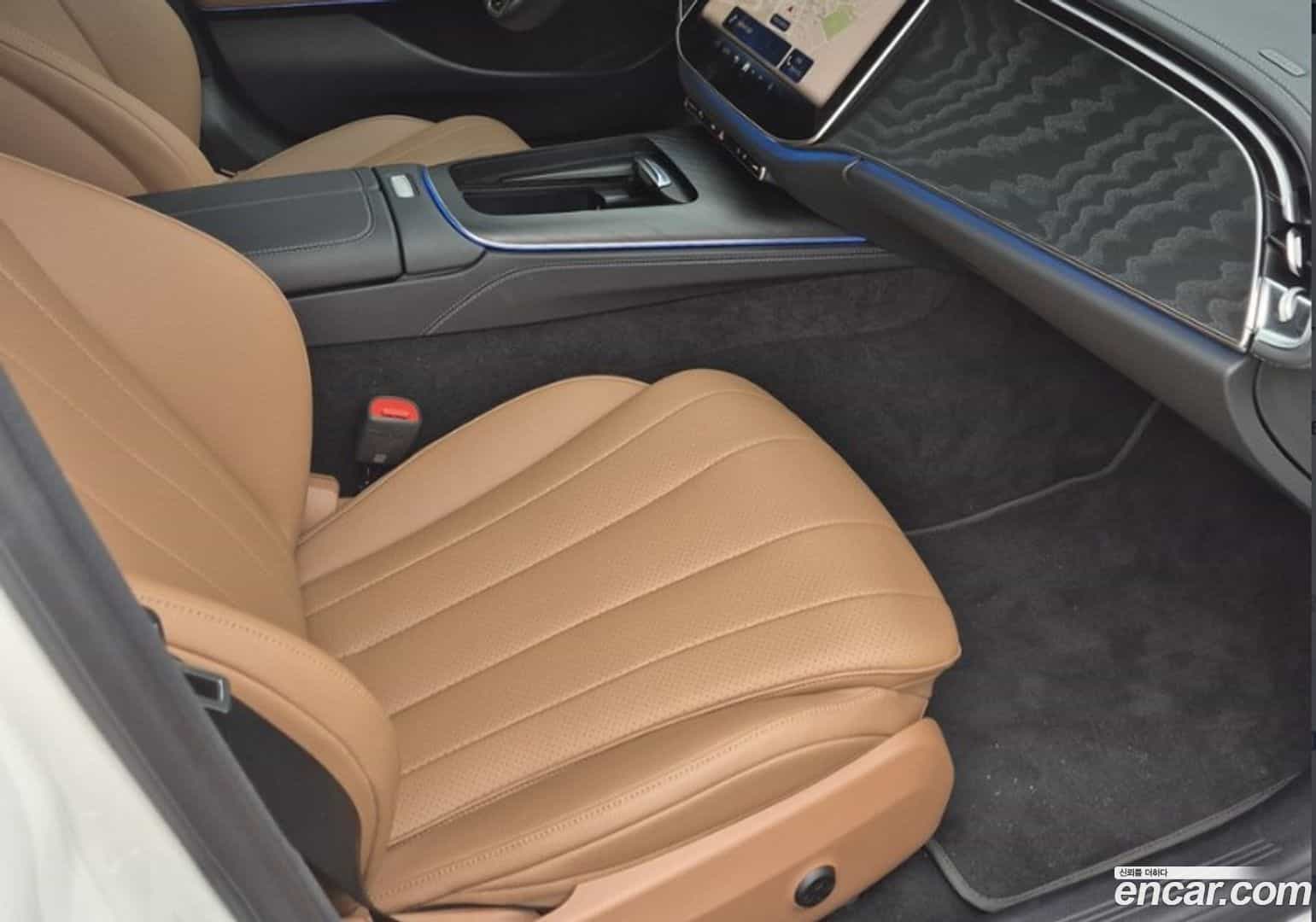 E-Class Mercedes-Benz 2024.11-INNER-009