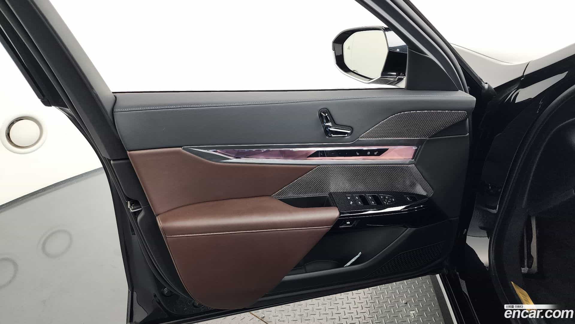 7-Series BMW 2023.7-INNER-034