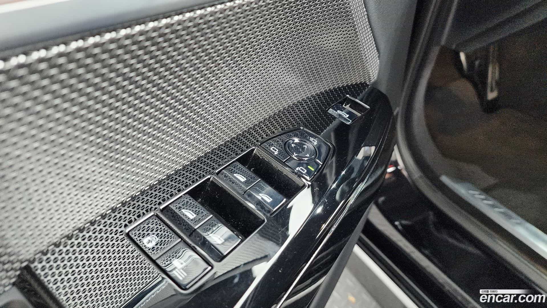 7-Series BMW 2023.7-OPTION-053
