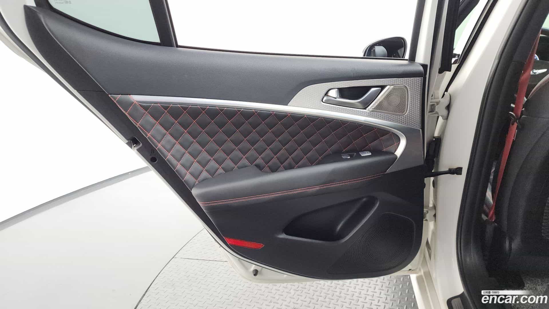 G70 Genesis 2021.3-INNER-035