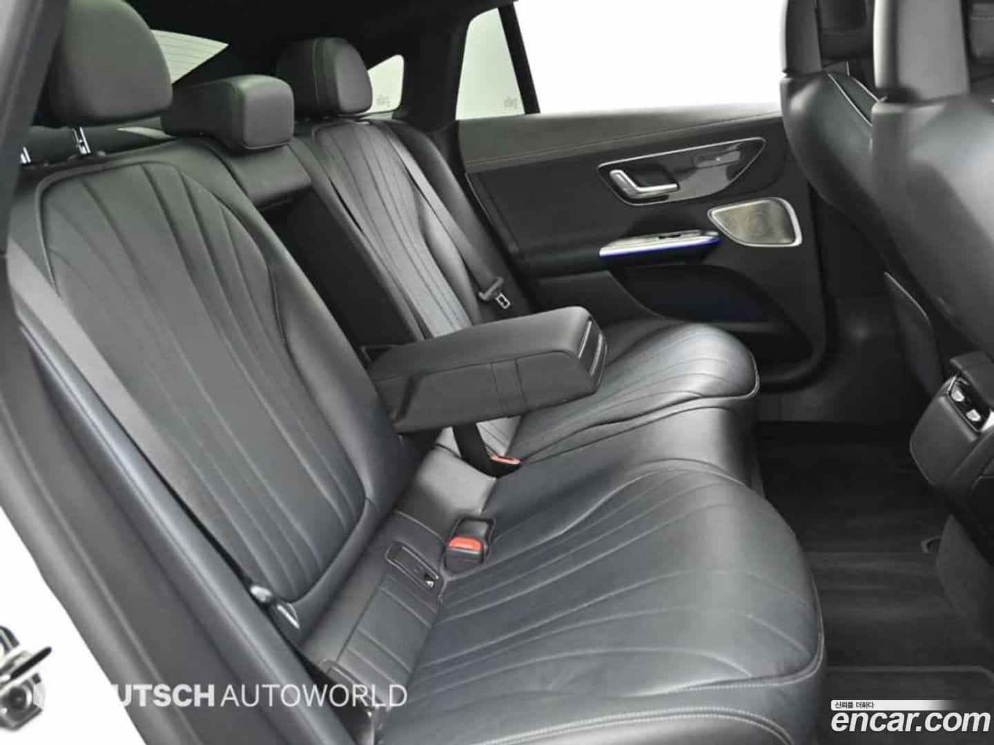 EQE Mercedes-Benz 2022.11-OPTION-016