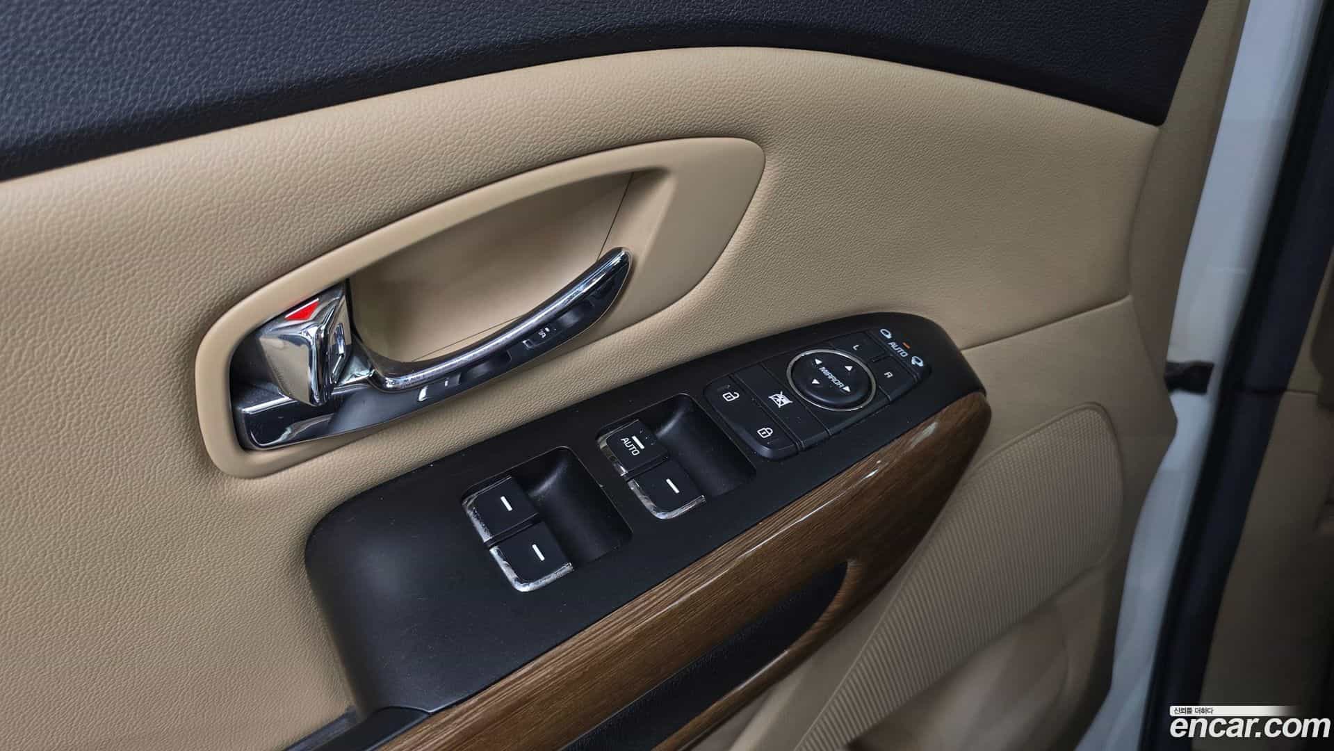 Canival Kia 2015.6-OPTION-022
