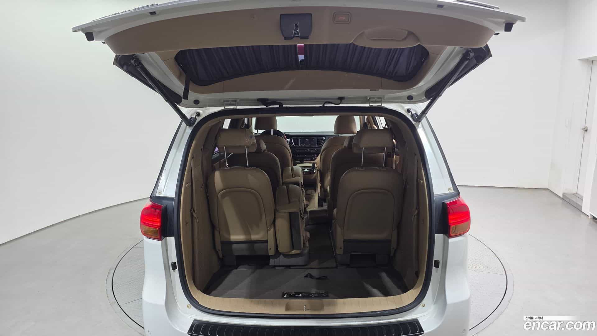 Canival Kia 2015.6-OPTION-043