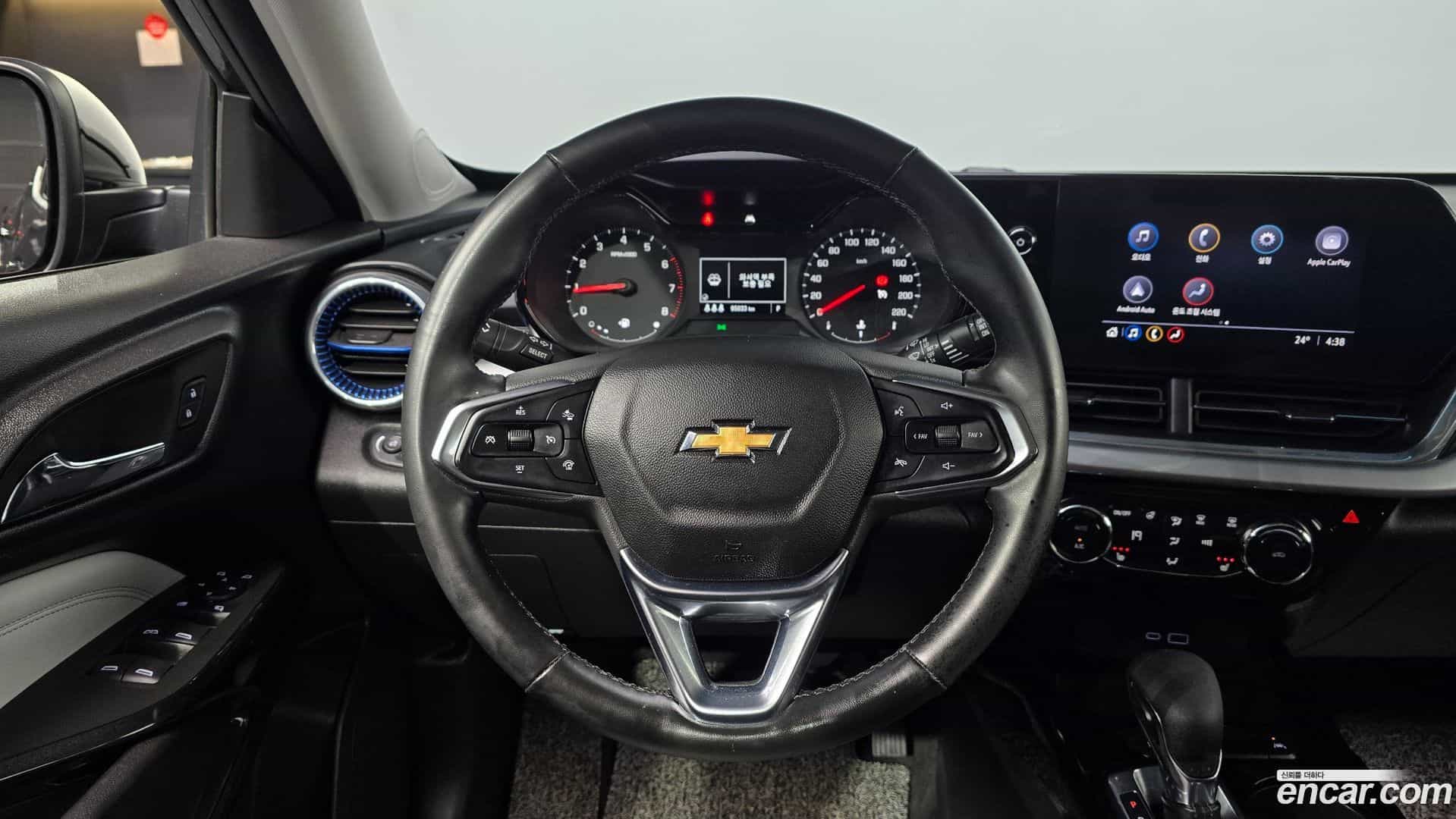 Trax Chevrolet 2023.3-OPTION-017