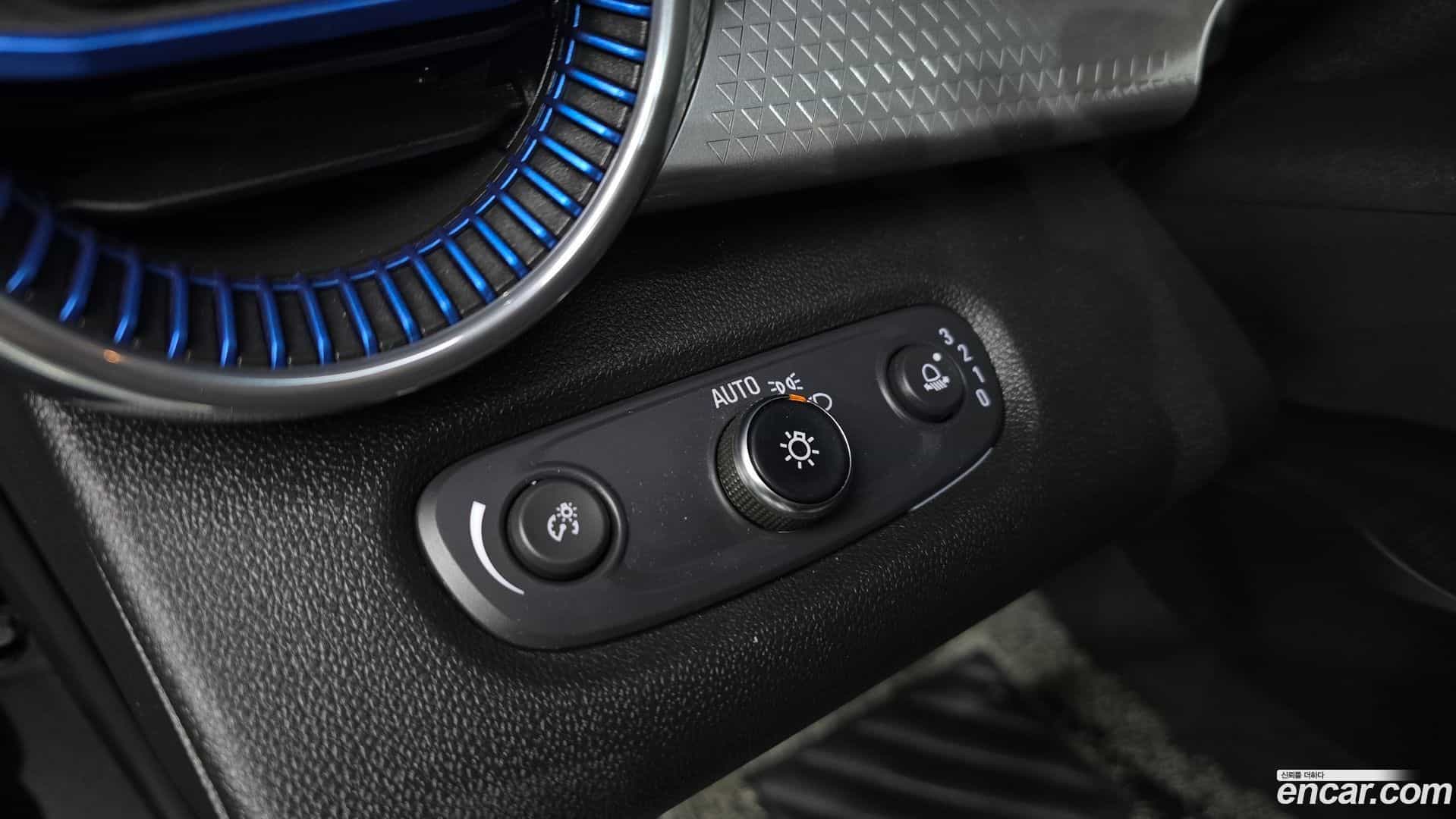 Trax Chevrolet 2023.3-OPTION-018