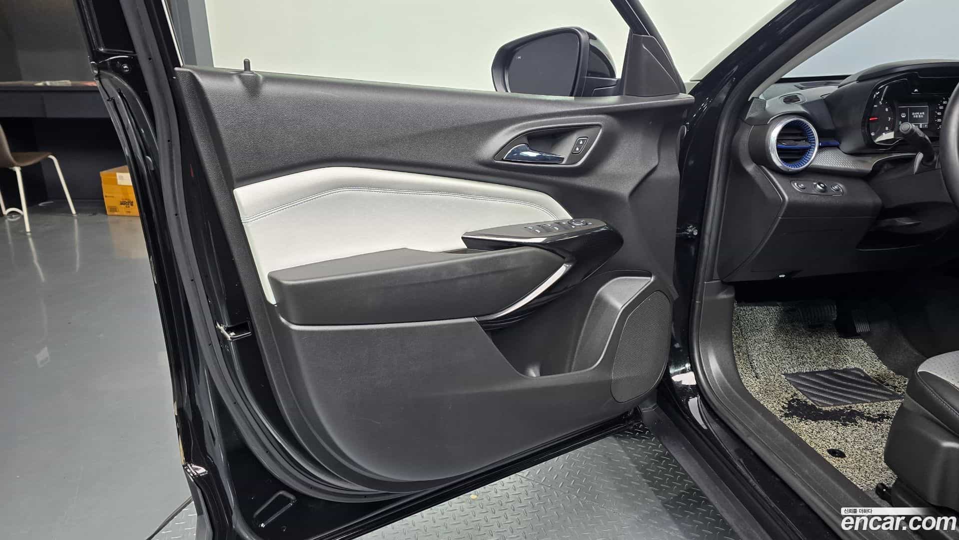 Trax Chevrolet 2023.3-INNER-034