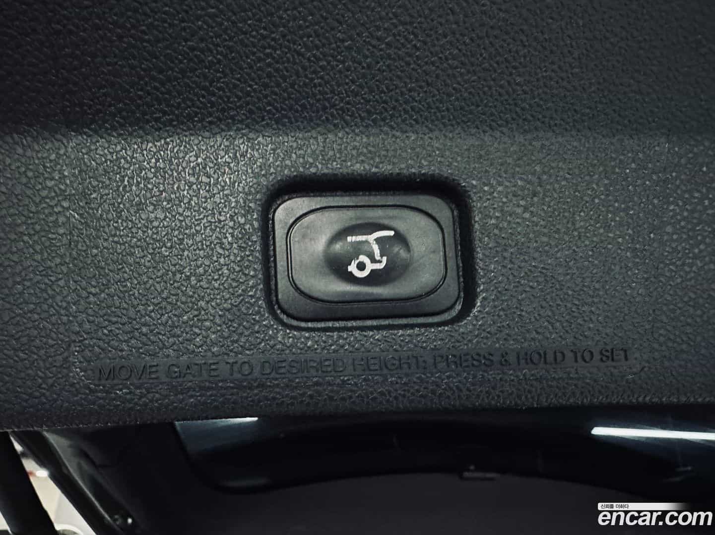 Explorer Ford 2018.6-OPTION-024
