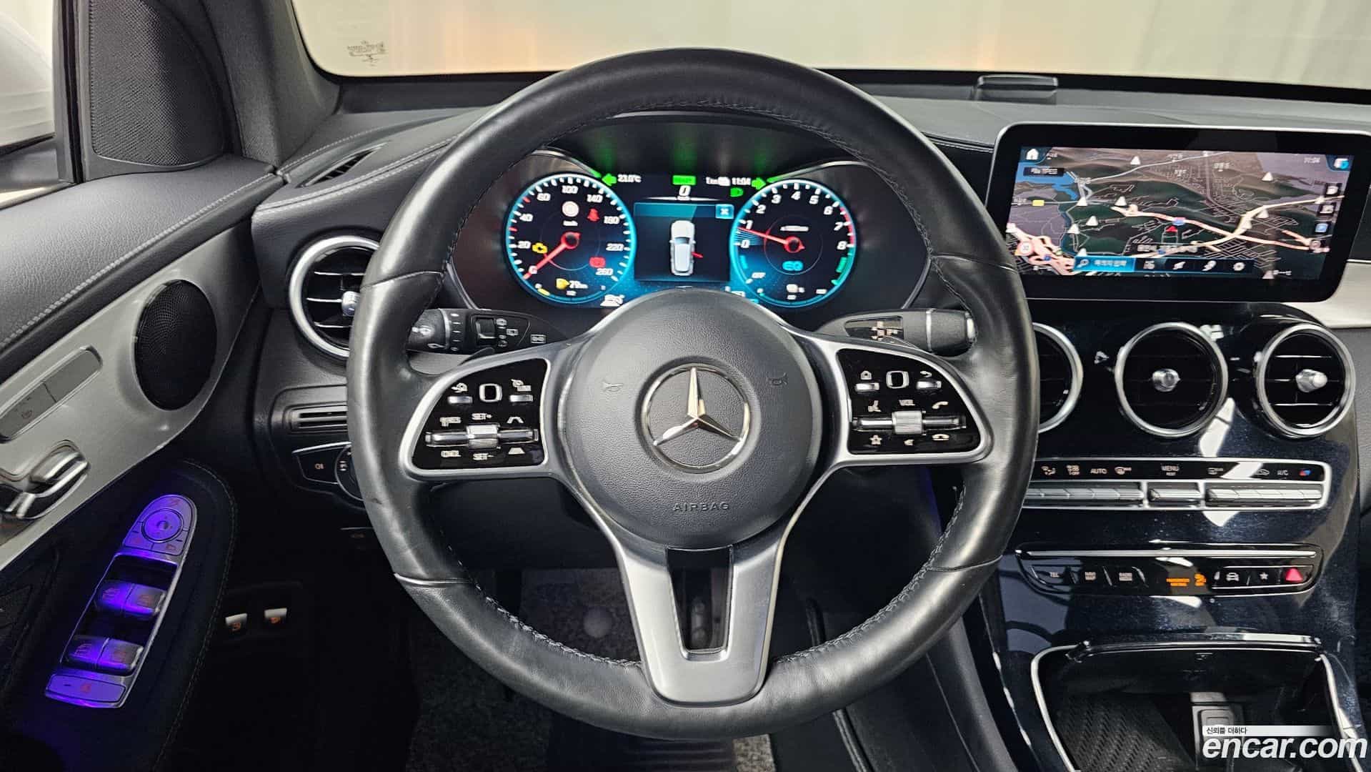 GLC-Class Mercedes-Benz 2021.0-OPTION-017