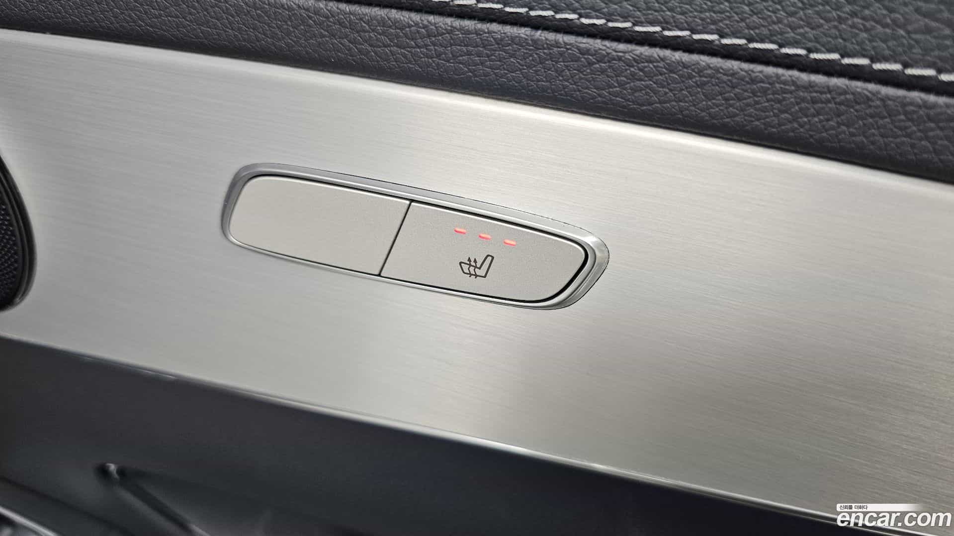 GLC-Class Mercedes-Benz 2021.0-OPTION-021