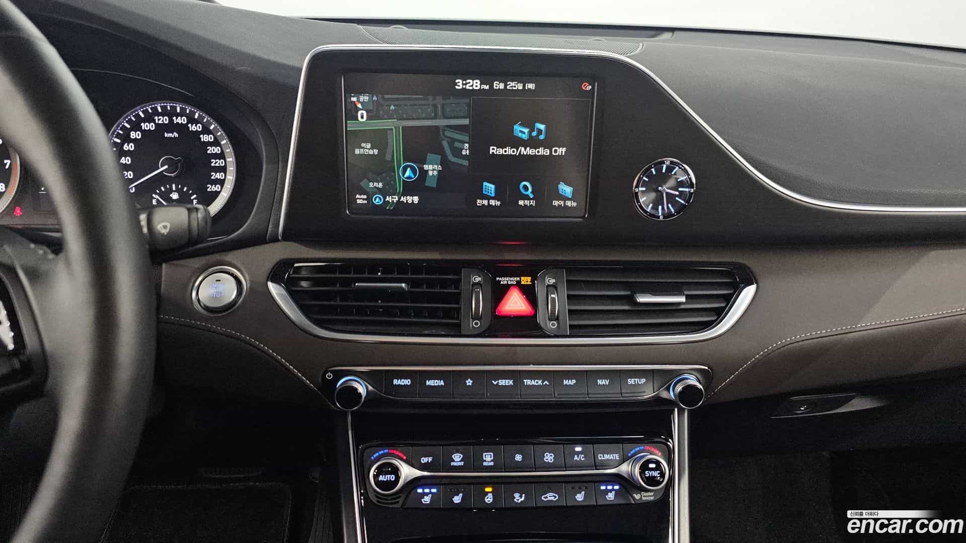 Grandeur Hyundai 2018.9-OPTION-018