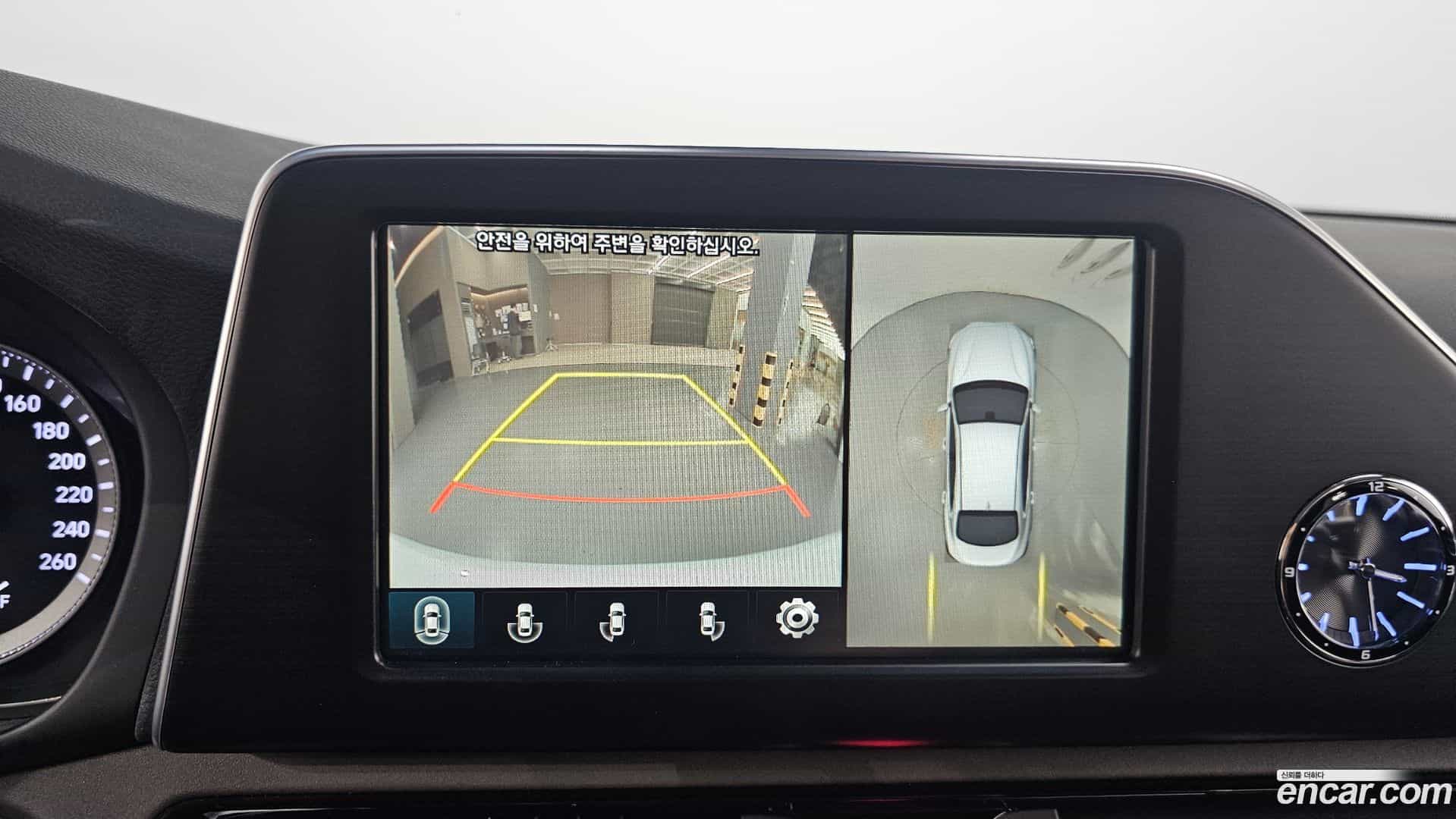 Grandeur Hyundai 2018.9-OPTION-019