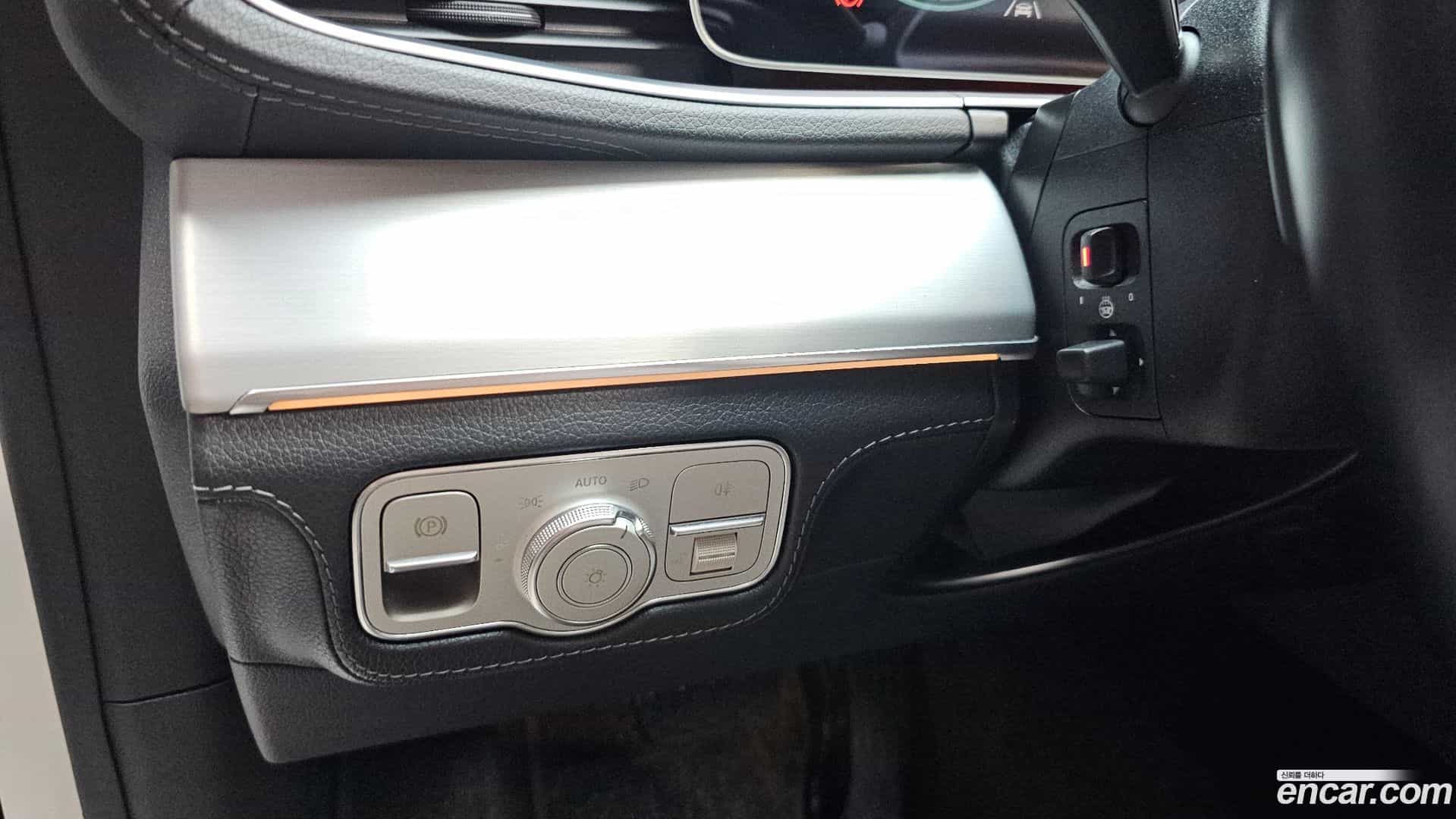 GLE-Class Mercedes-Benz 2021.6-OPTION-042