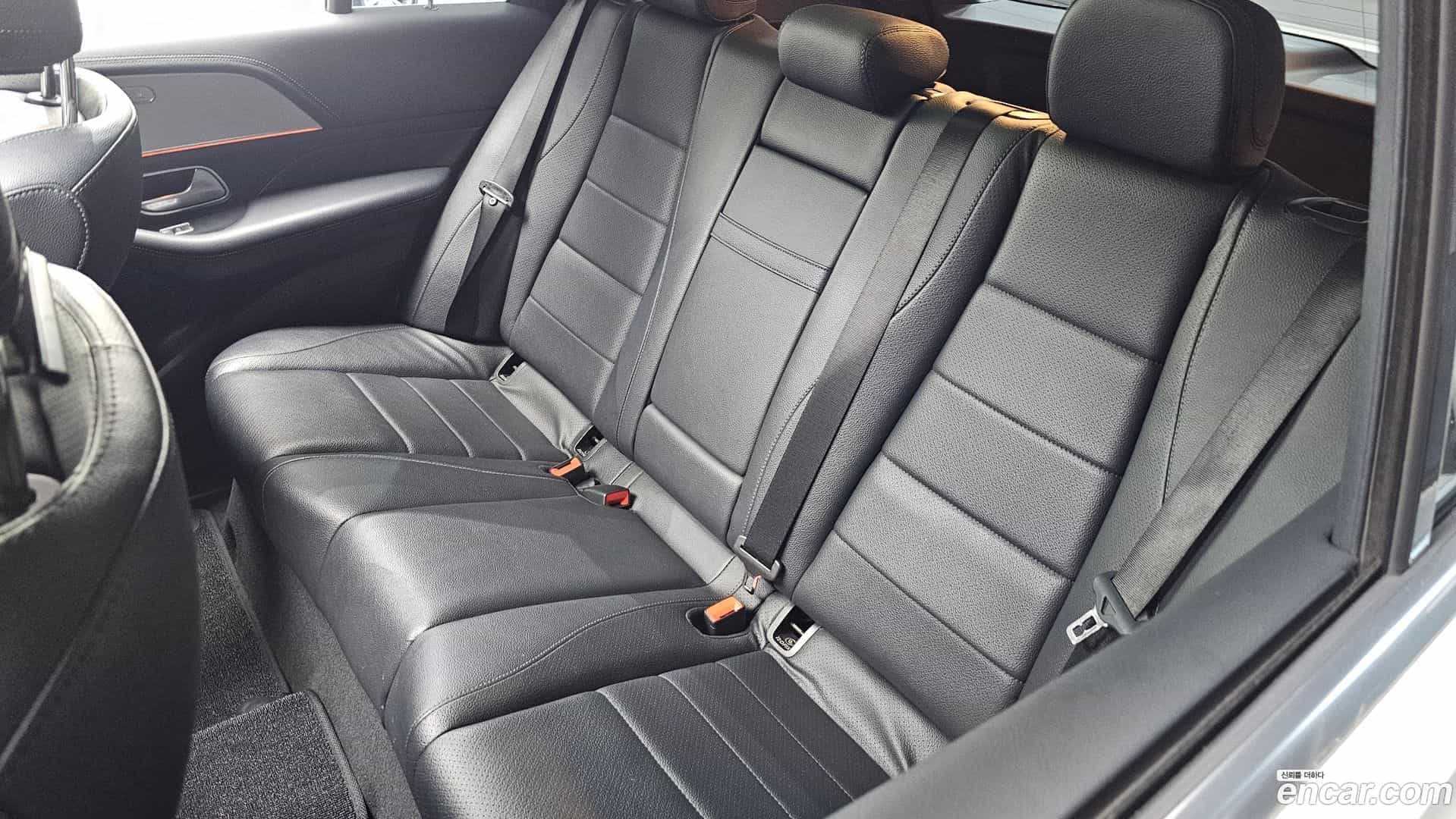 GLE-Class Mercedes-Benz 2021.6-OPTION-045